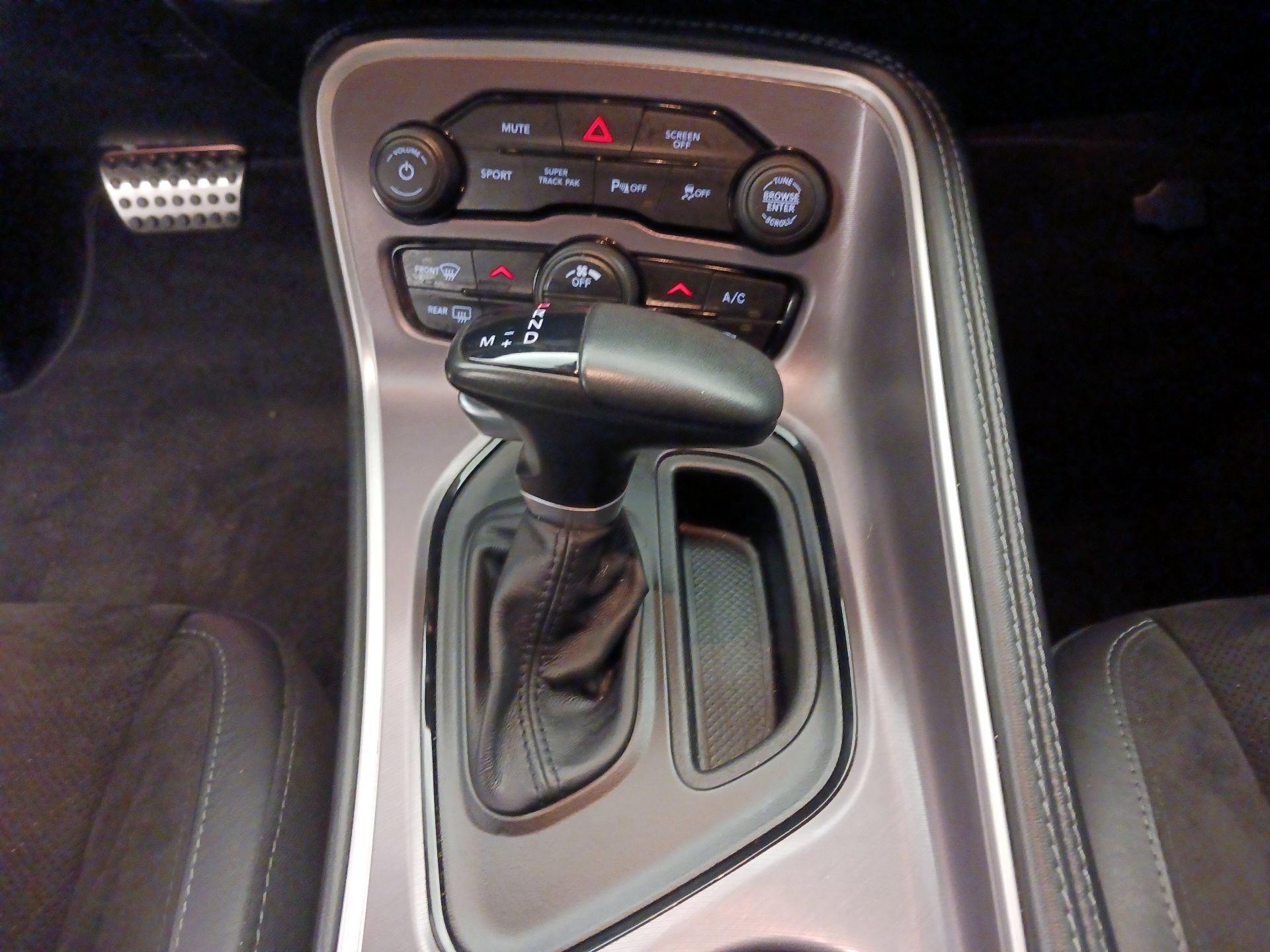 Thumbnail: 2022 Dodge Challenger - 17