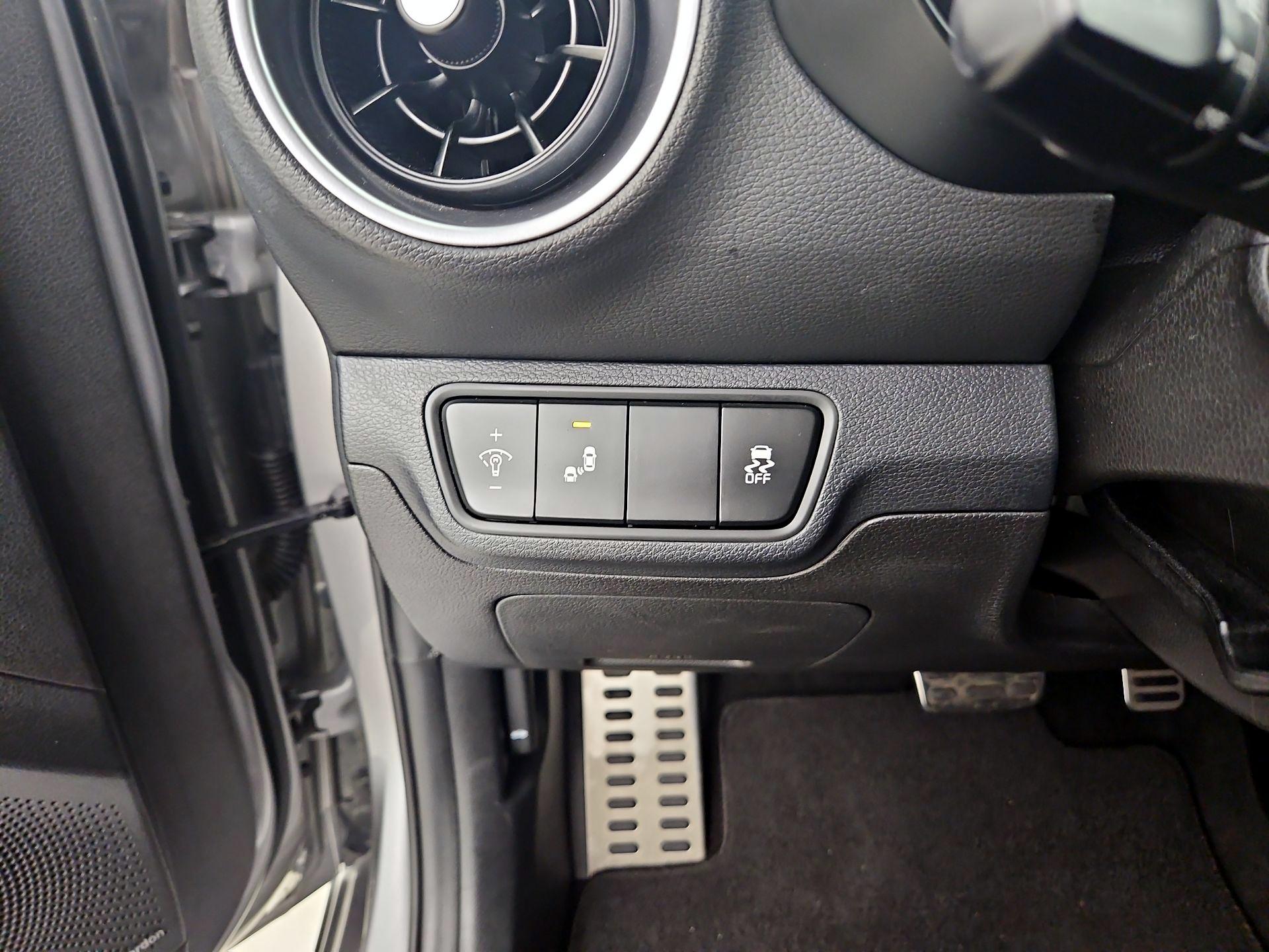 Thumbnail: 2023 Kia Forte - 13