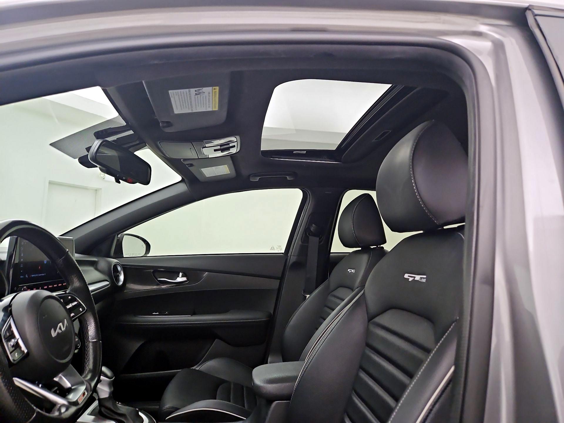 Thumbnail: 2023 Kia Forte - 20