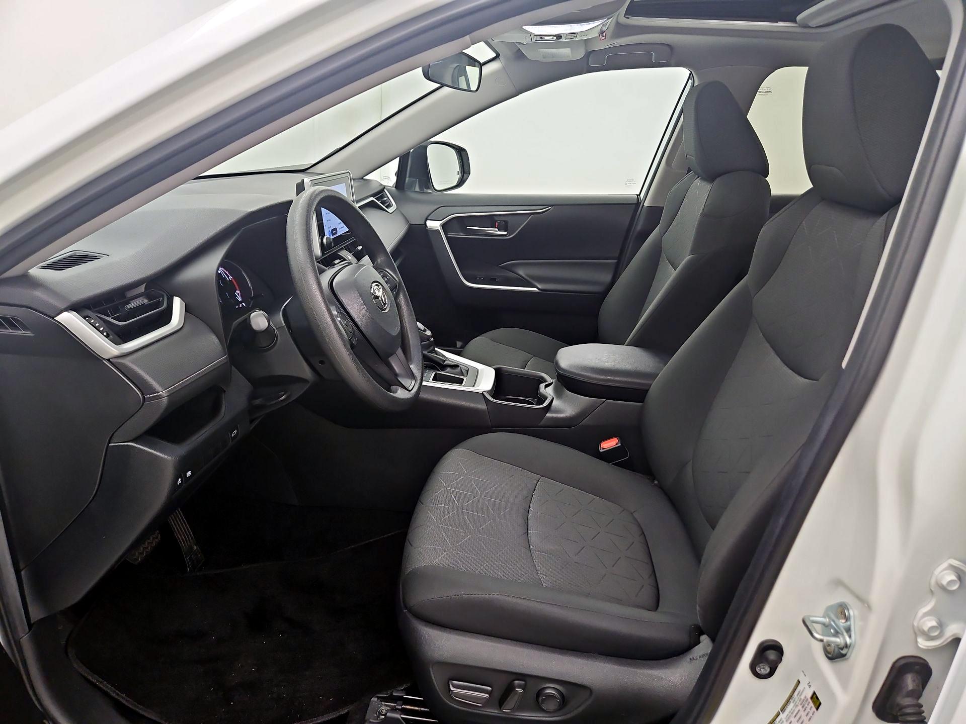 Thumbnail: 2023 Toyota RAV4 - 11