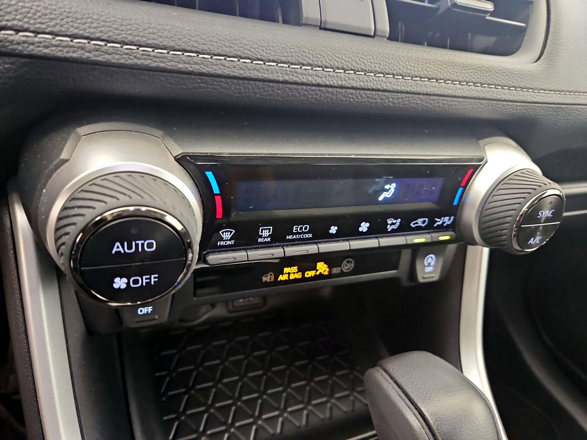 Thumbnail: 2023 Toyota RAV4 - 16