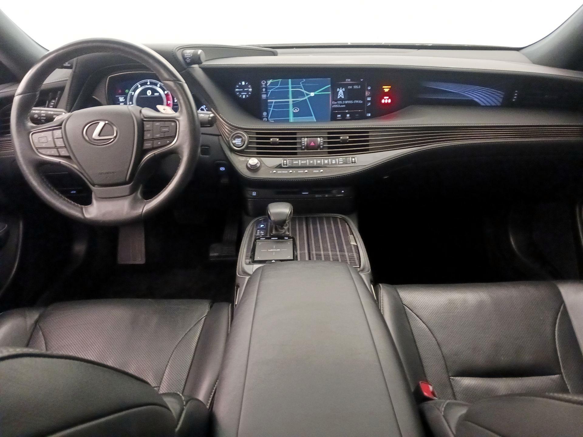 Thumbnail: 2020 Lexus LS - 9