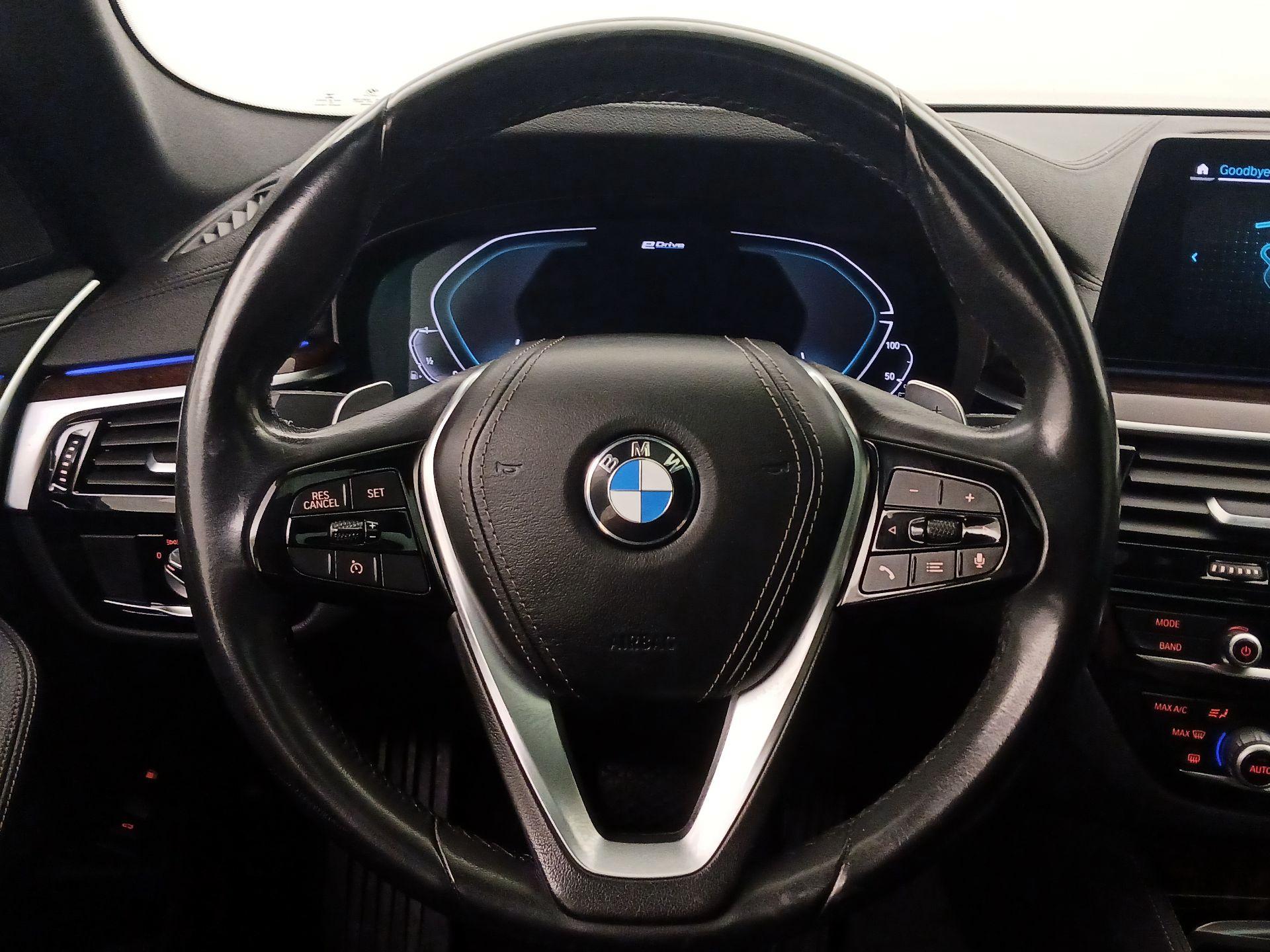 Thumbnail: 2020 BMW 5 Series - 10