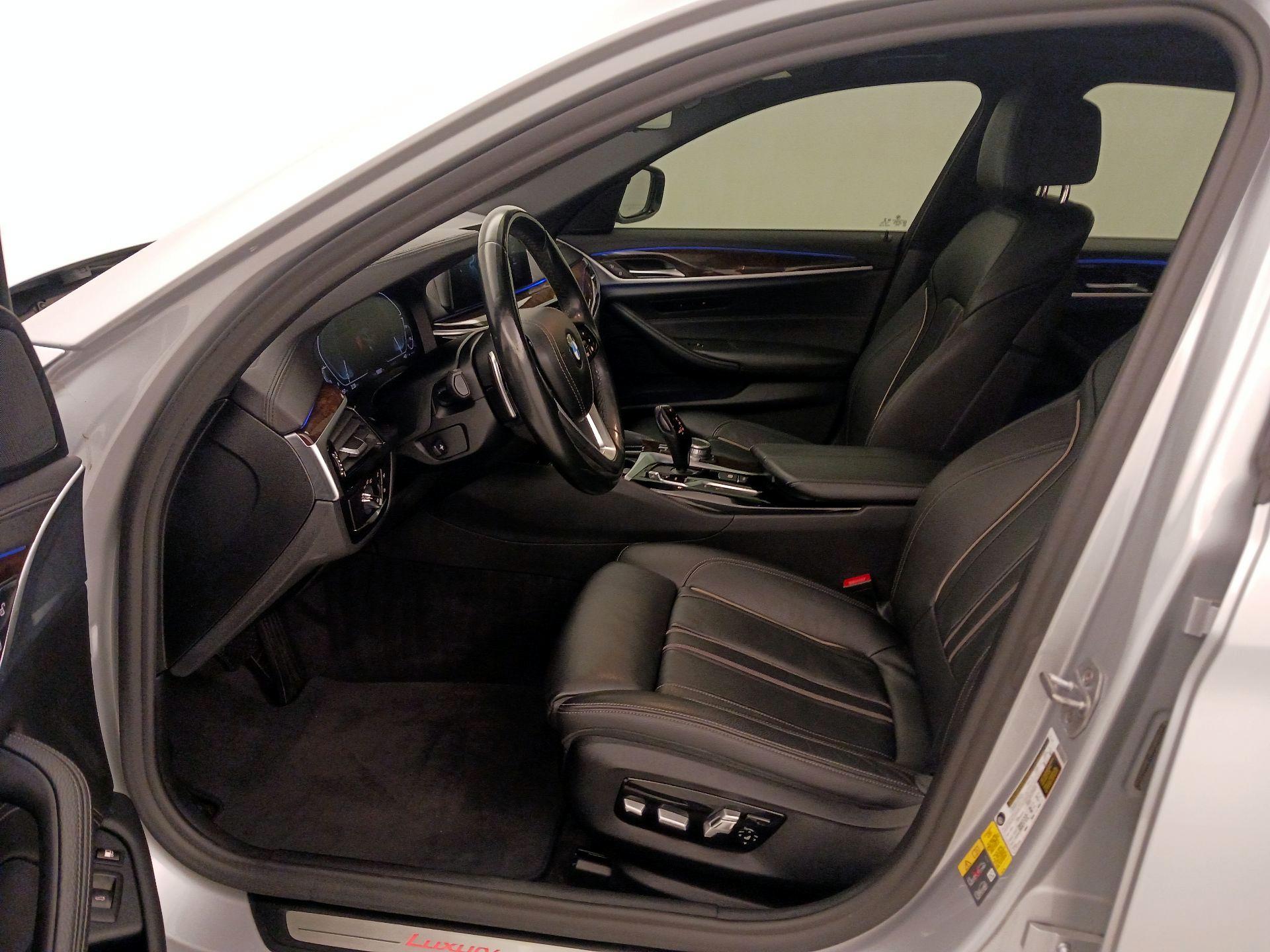 Thumbnail: 2020 BMW 5 Series - 11