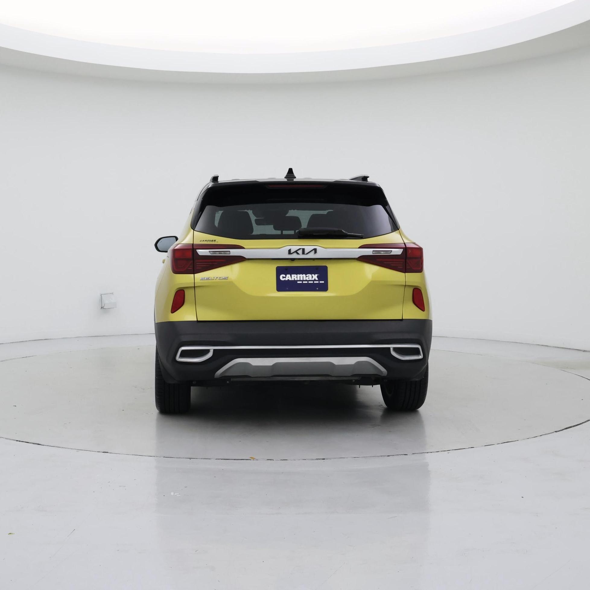 Thumbnail: 2023 Kia Seltos - 6