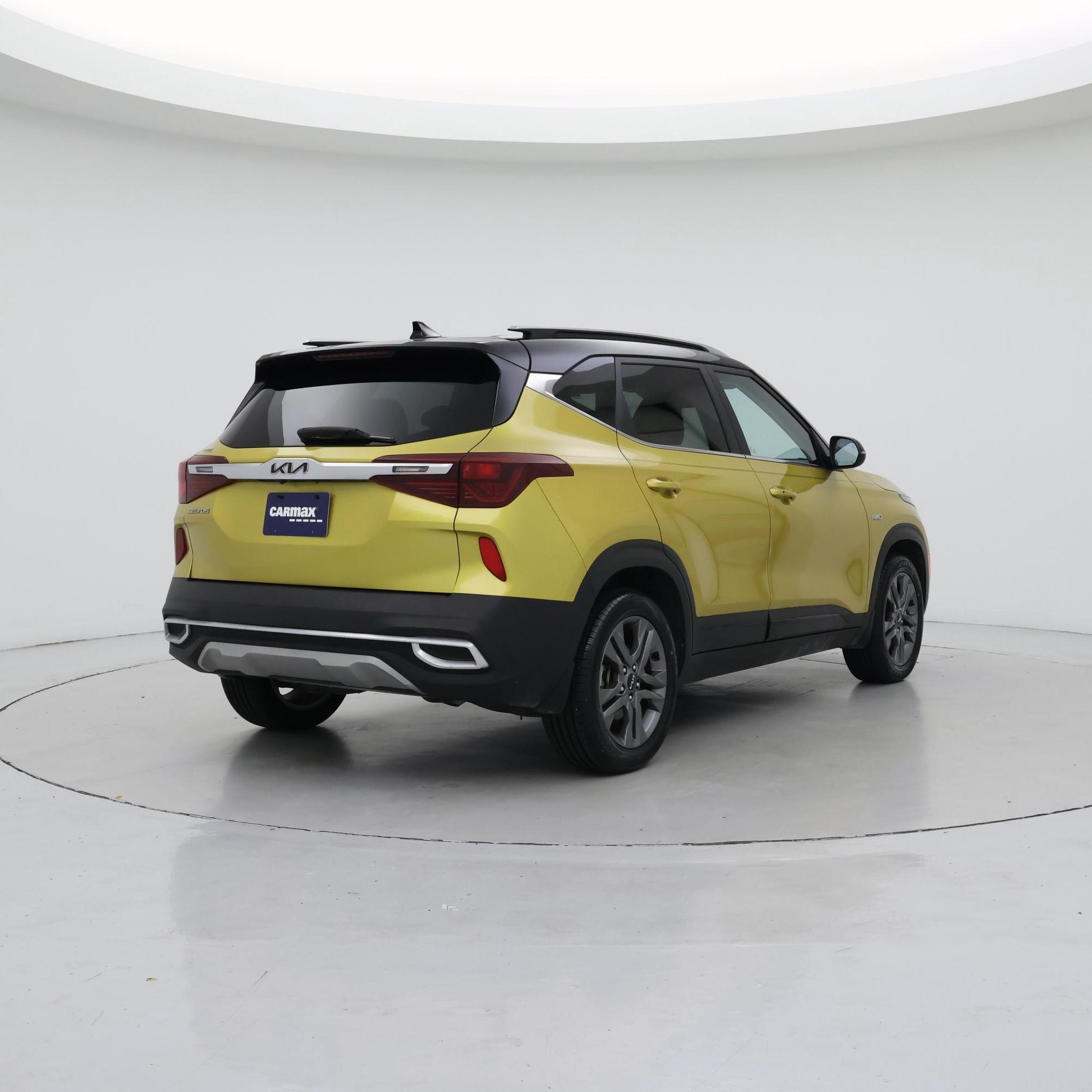 Thumbnail: 2023 Kia Seltos - 8