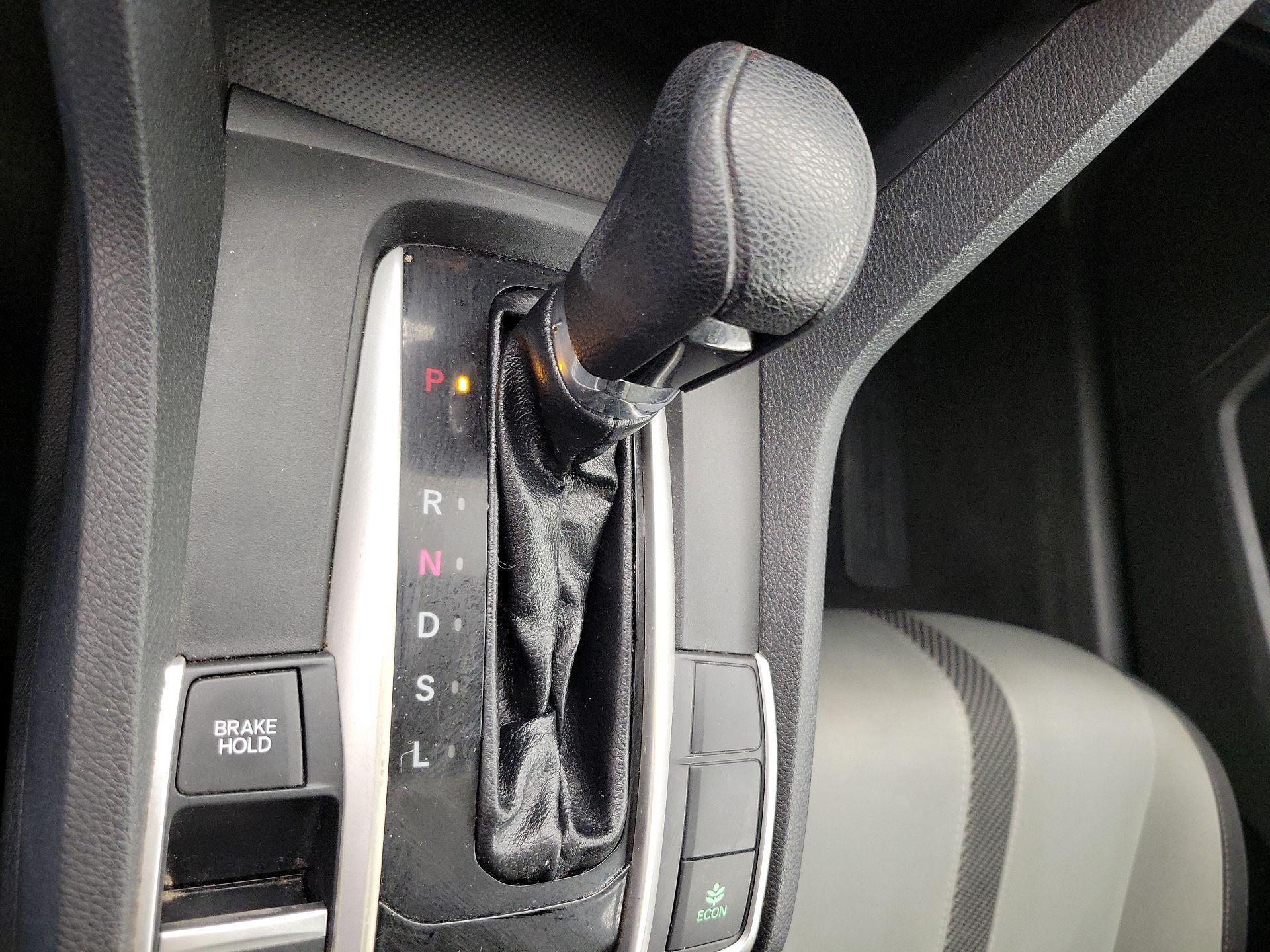 Thumbnail: 2018 Honda Civic - 17