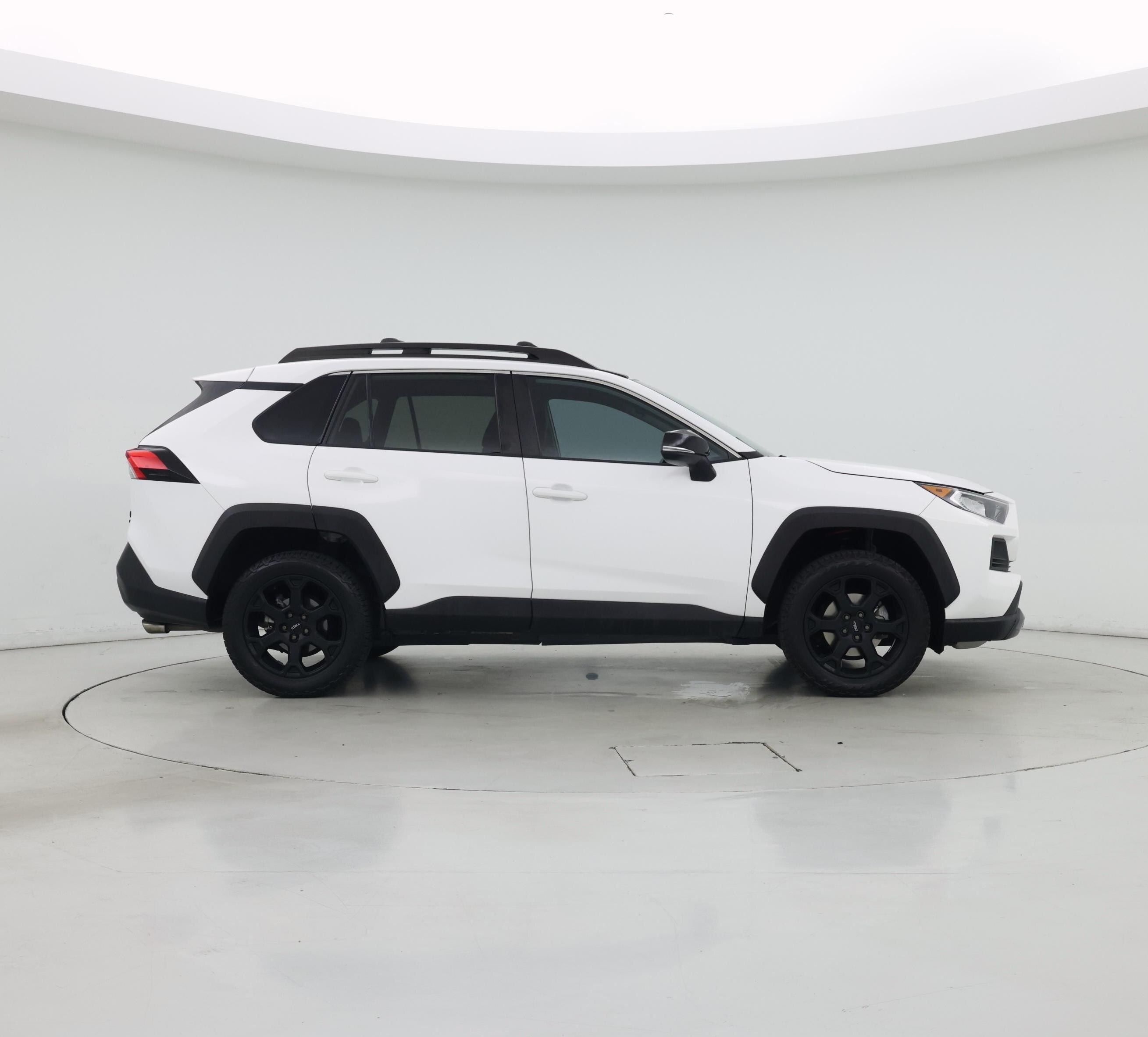 Thumbnail: 2021 Toyota RAV4 - 7