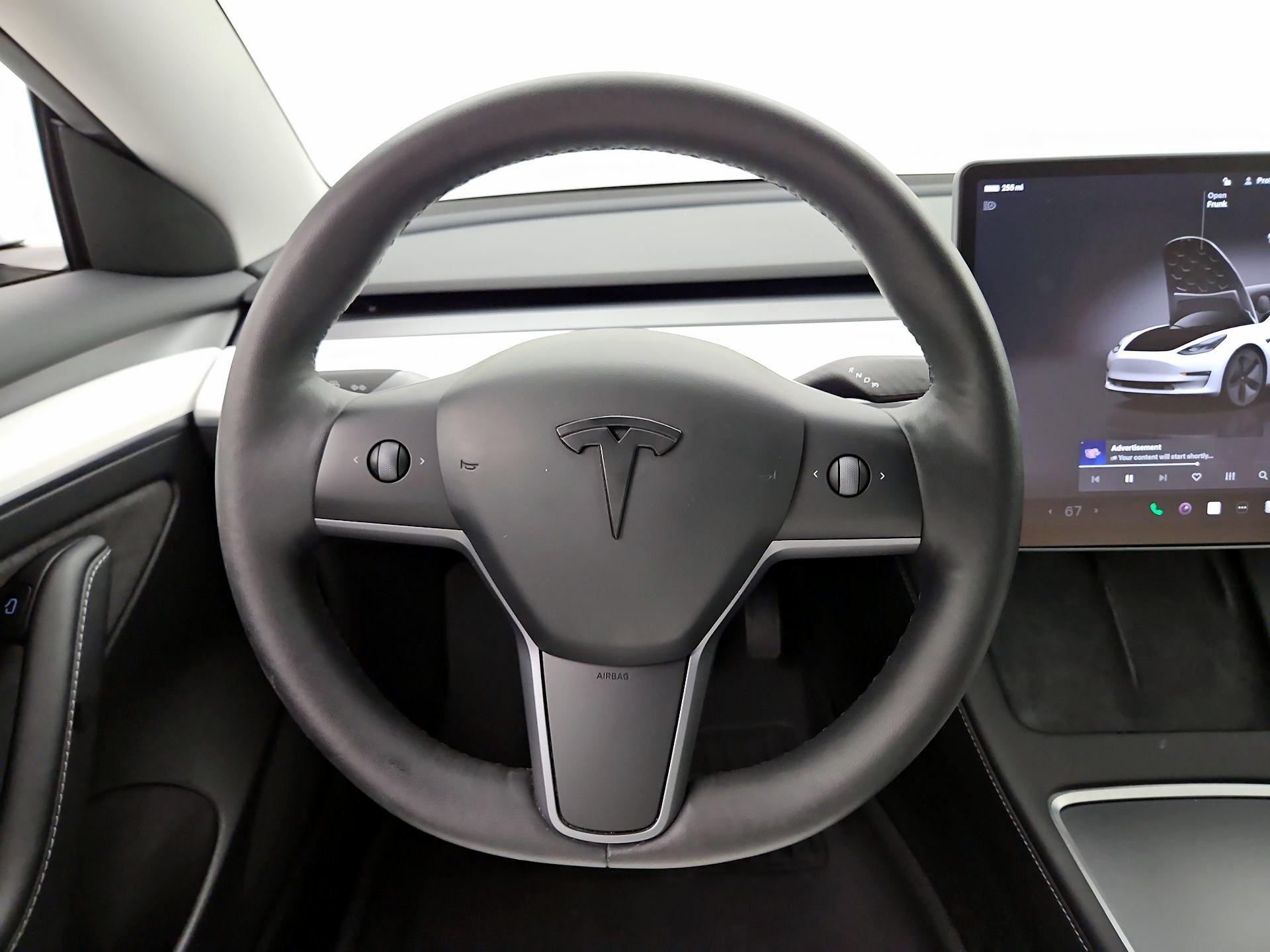 Thumbnail: 2023 Tesla Model 3 - 10