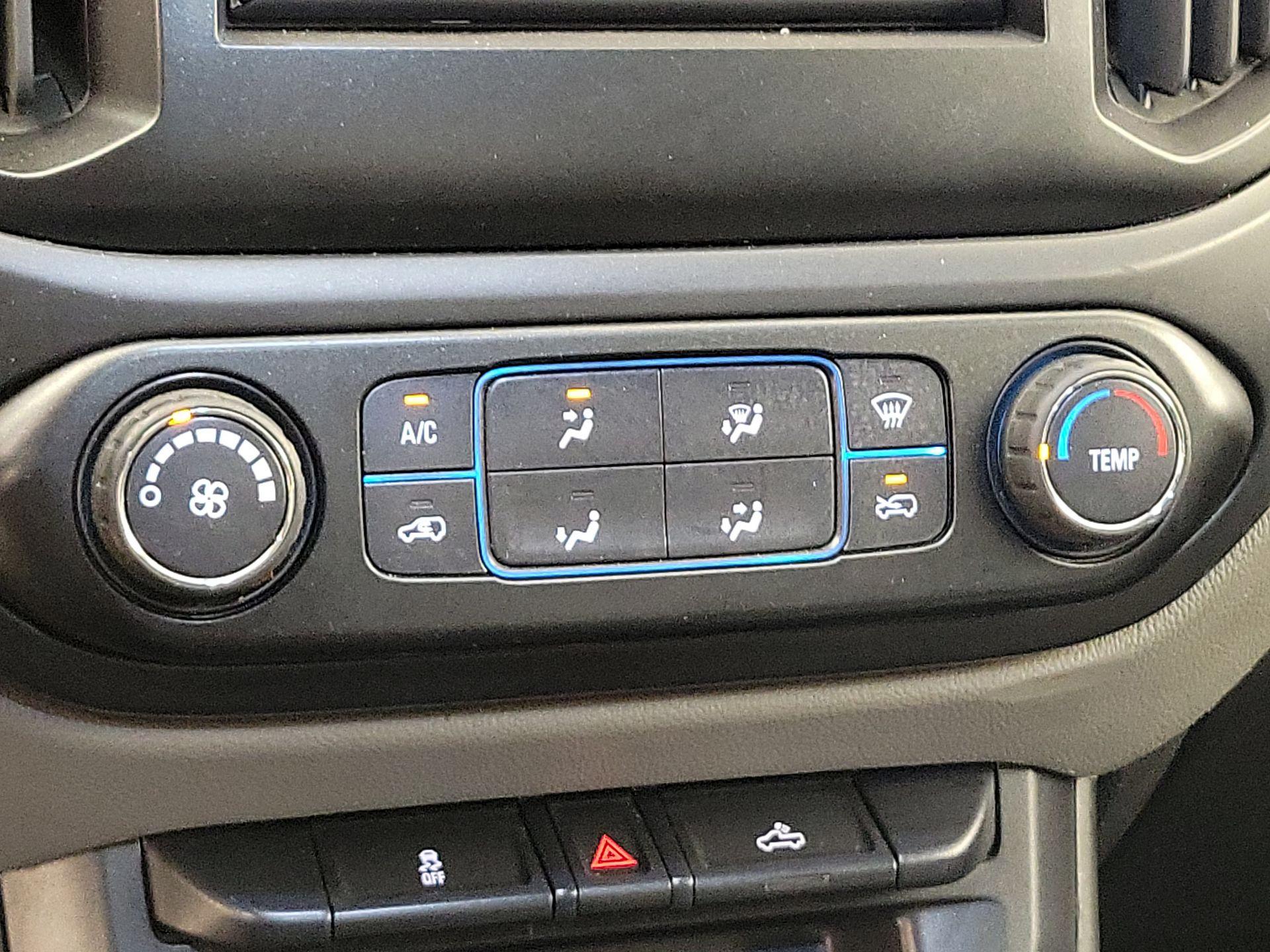 Thumbnail: 2016 Chevrolet Colorado - 16