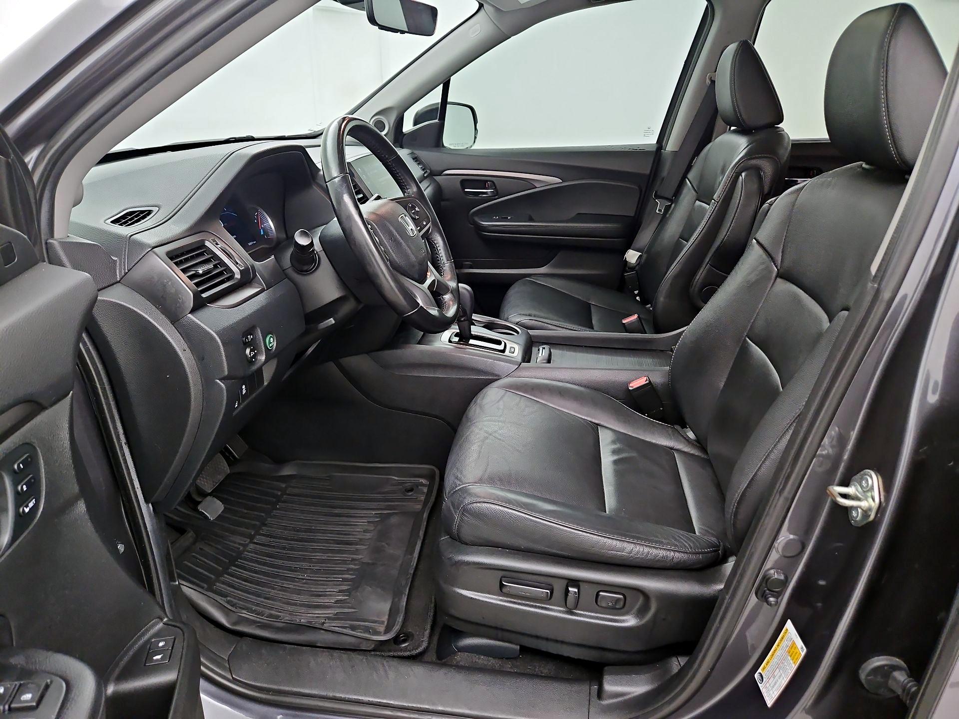 Thumbnail: 2020 Honda Pilot - 11