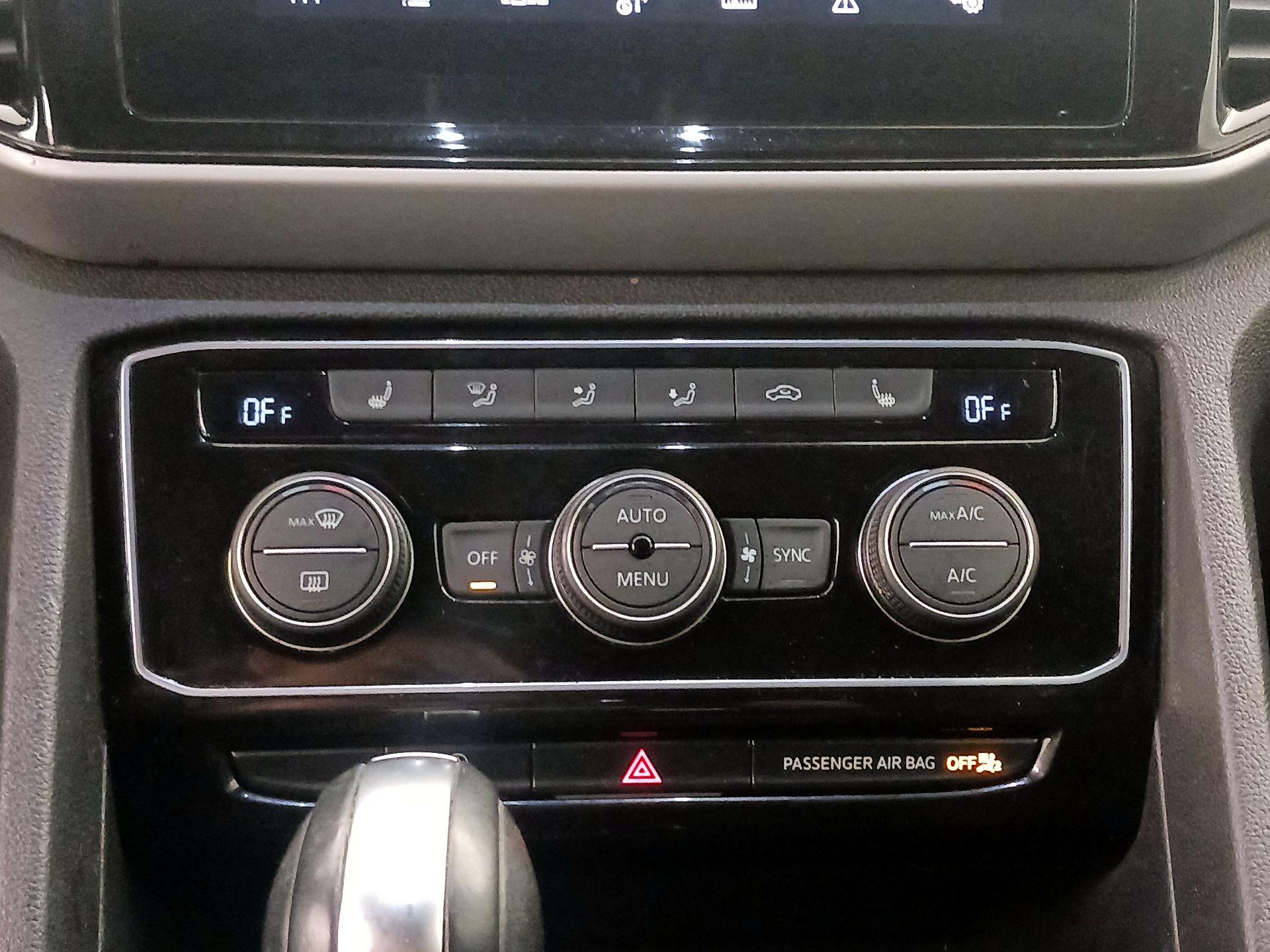 Thumbnail: 2023 Volkswagen Atlas - 16