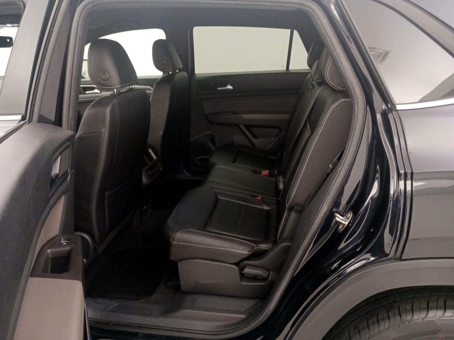 Thumbnail: 2023 Volkswagen Atlas - 19