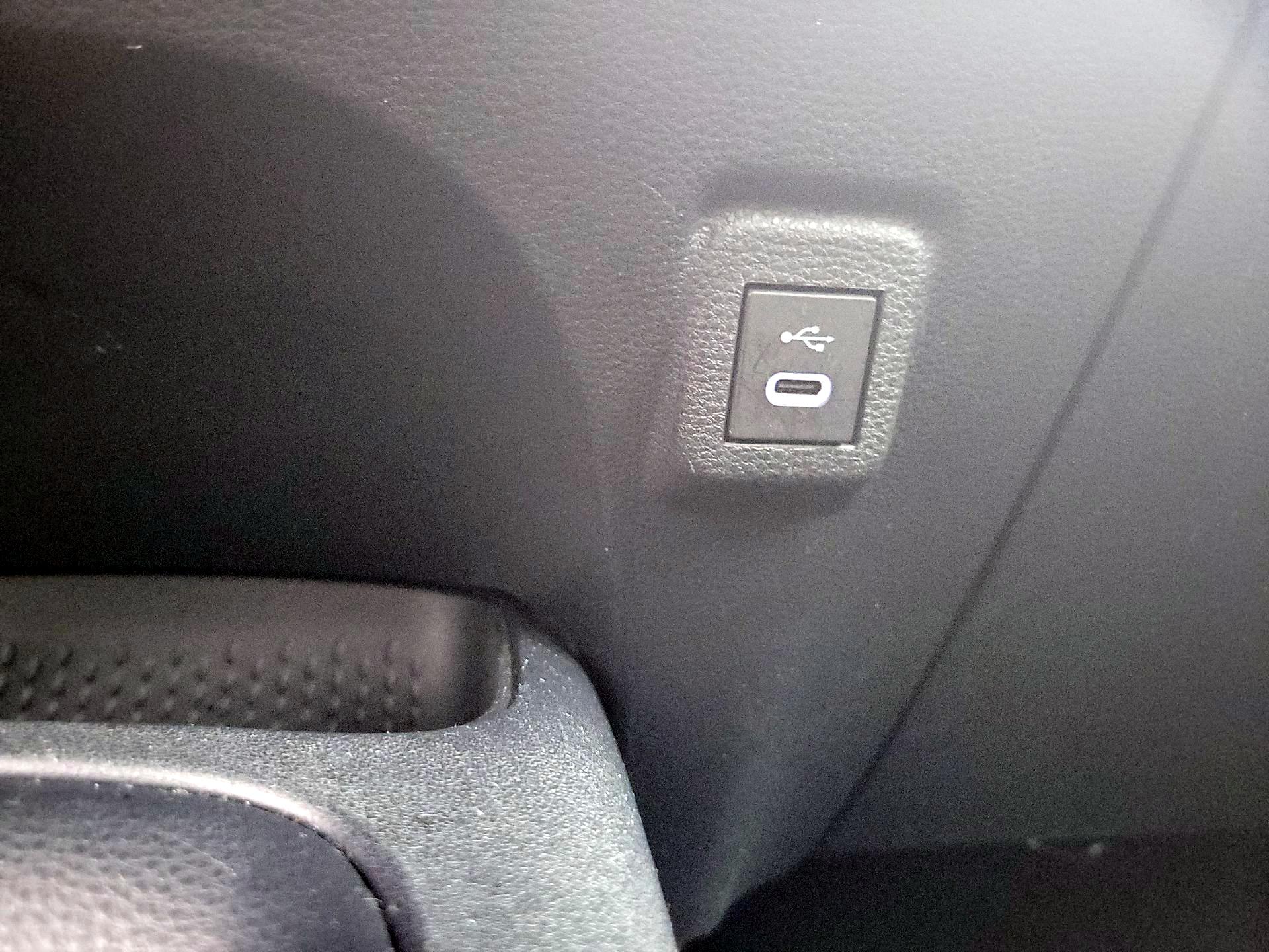 Thumbnail: 2023 Toyota Corolla - 18