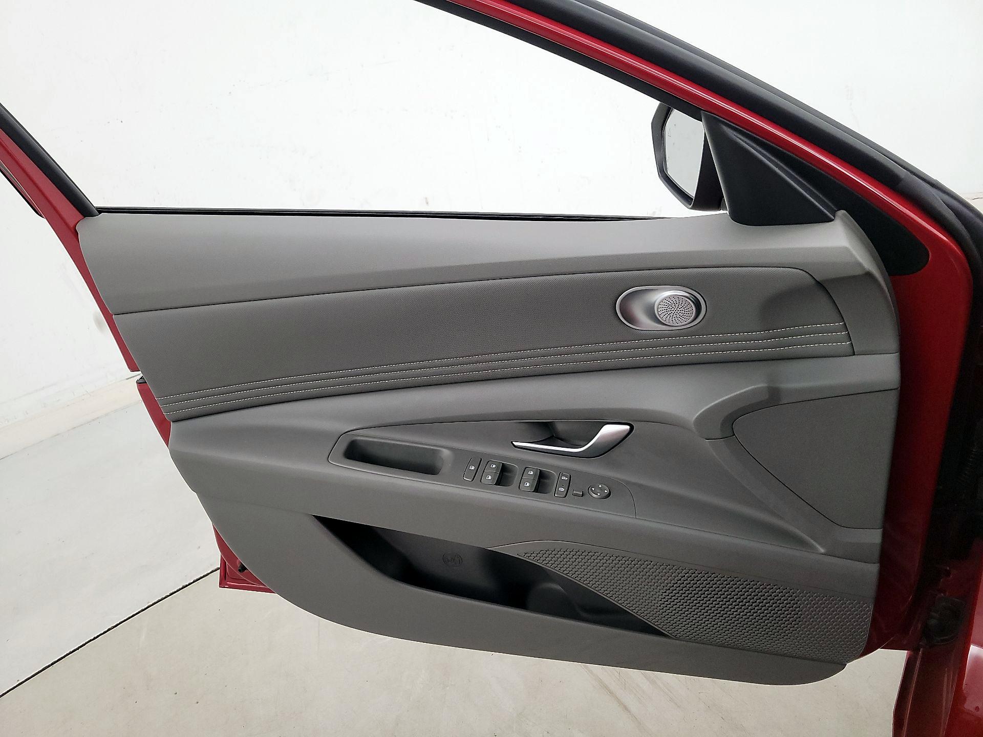 Thumbnail: 2023 Hyundai Elantra - 12