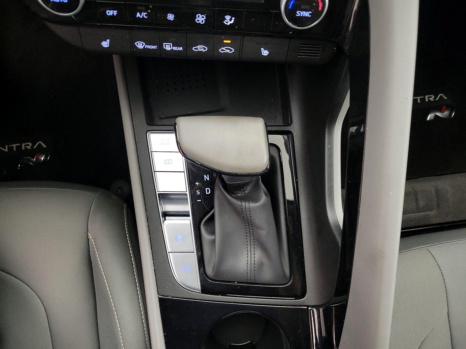 Thumbnail: 2023 Hyundai Elantra - 18