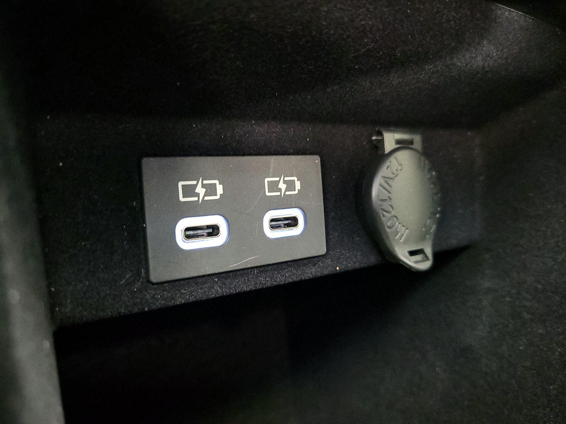 Thumbnail: 2024 Lexus ES - 19