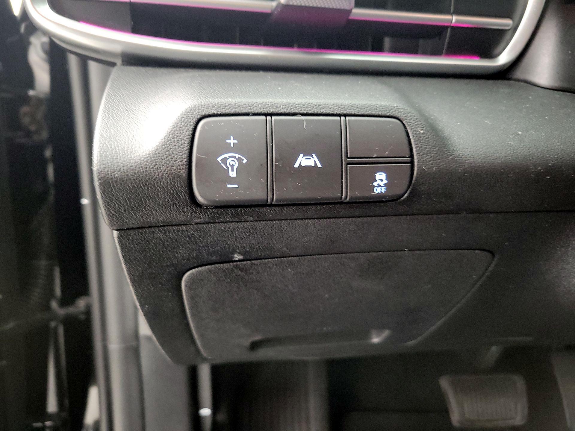 Thumbnail: 2023 Hyundai Elantra - 13