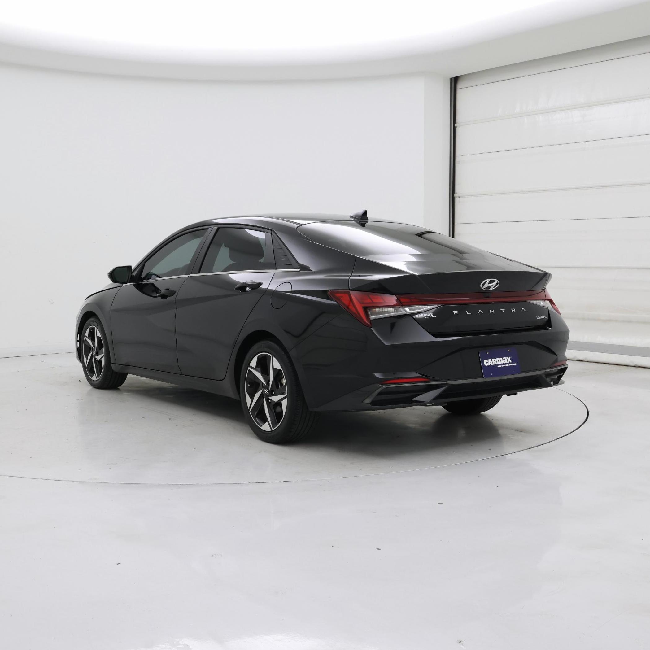 Thumbnail: 2023 Hyundai Elantra - 2