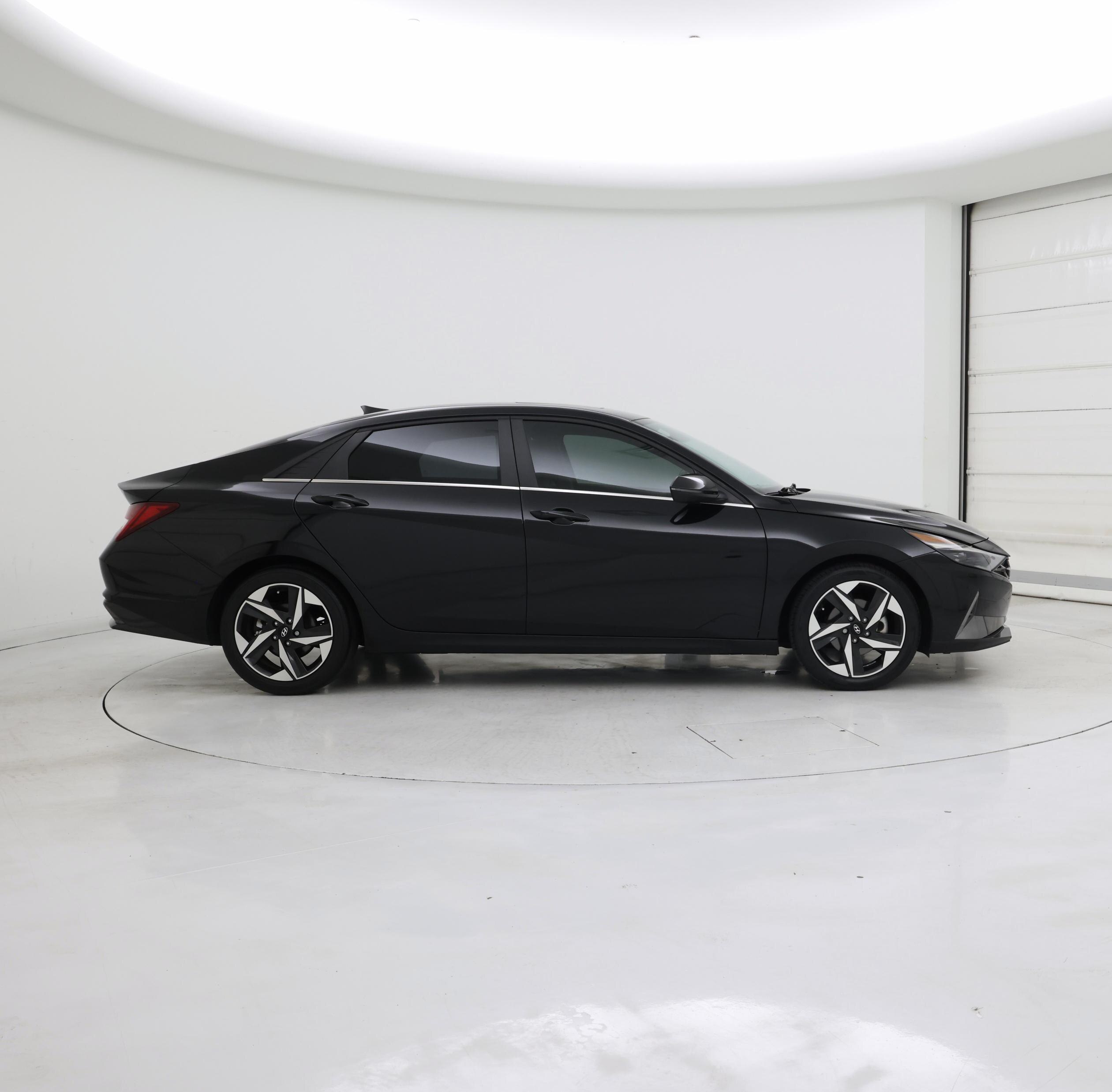 Thumbnail: 2023 Hyundai Elantra - 7