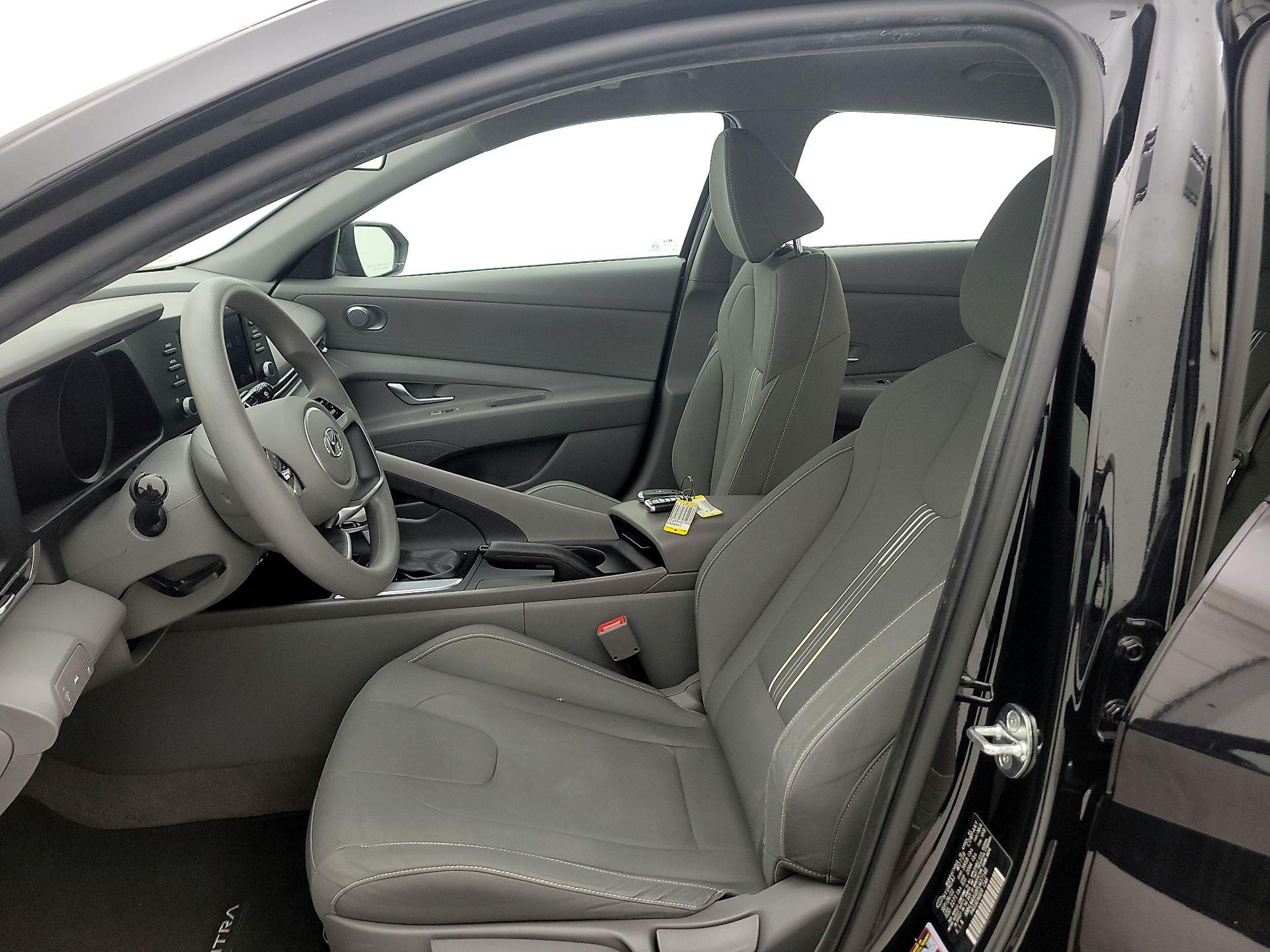 Thumbnail: 2023 Hyundai Elantra - 11