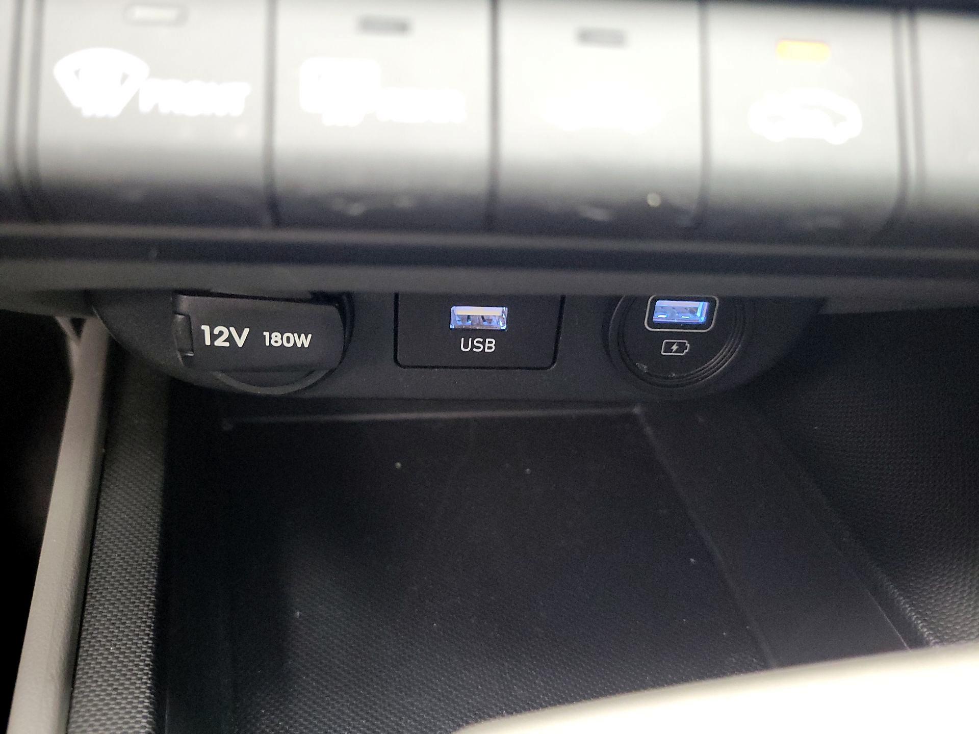 Thumbnail: 2023 Hyundai Elantra - 18