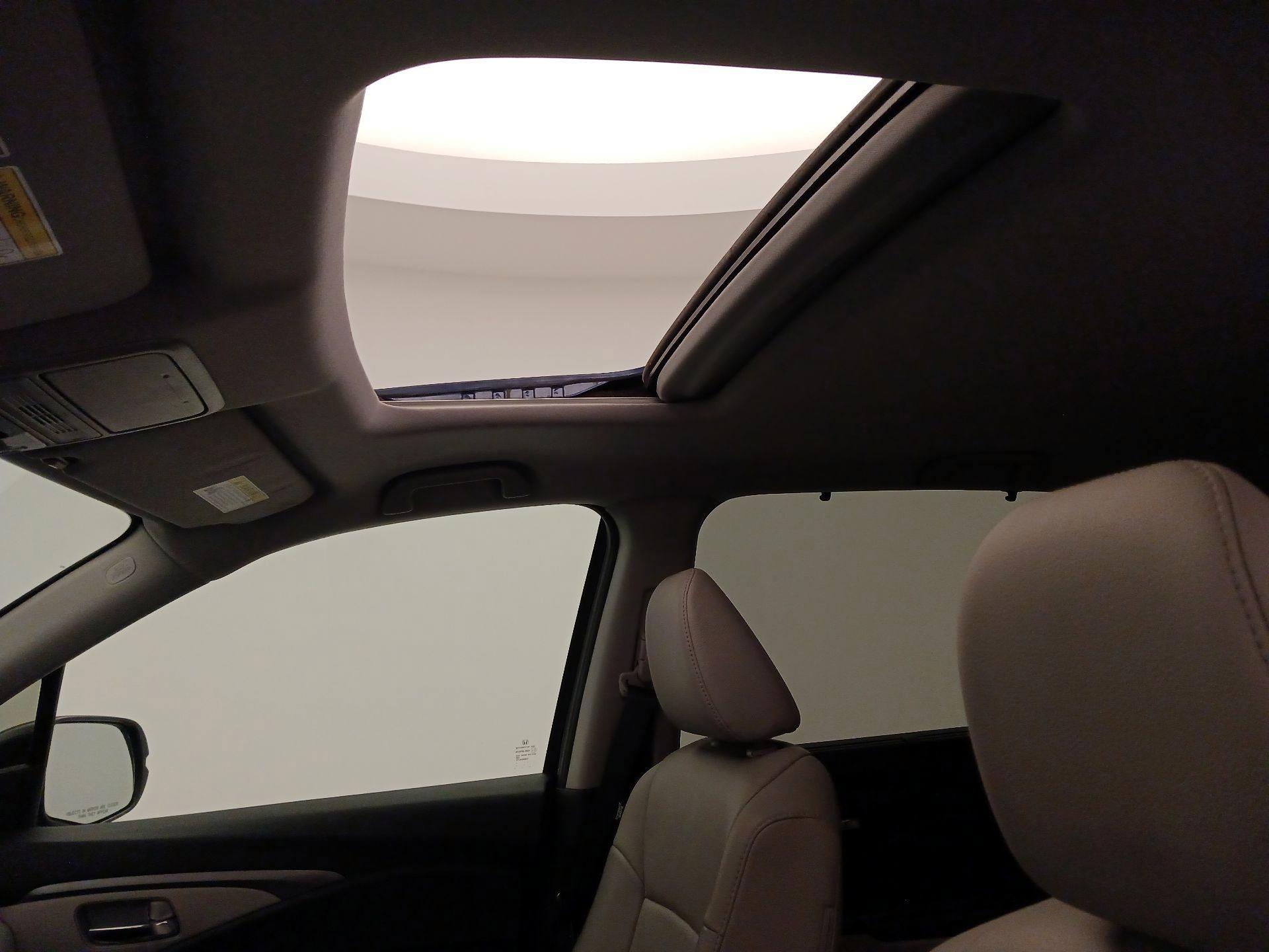 Thumbnail: 2020 Honda Pilot - 19