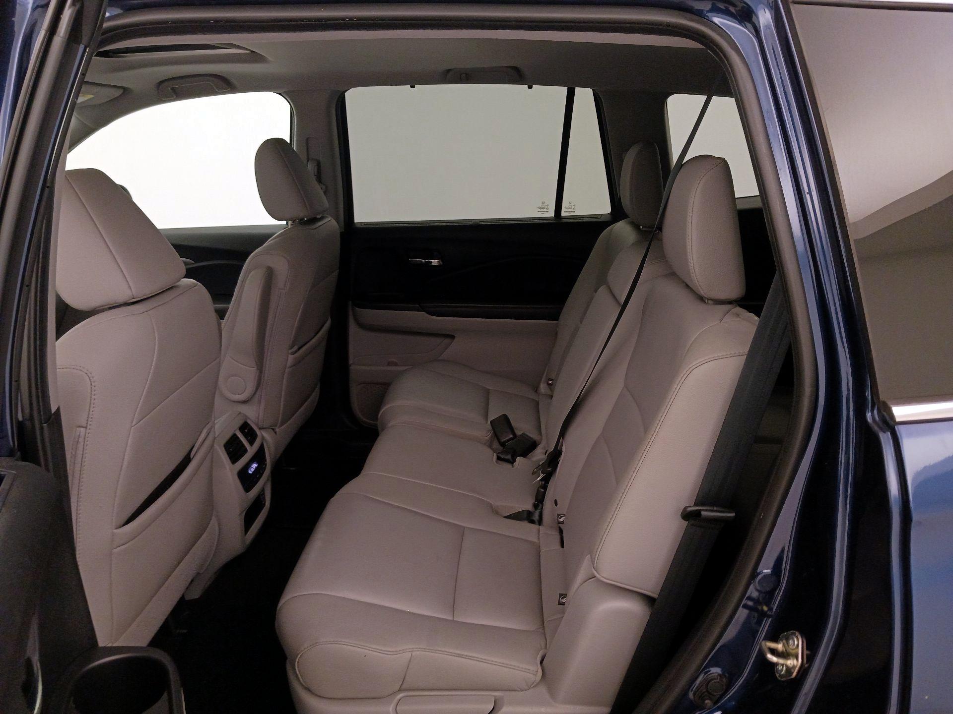 Thumbnail: 2020 Honda Pilot - 20