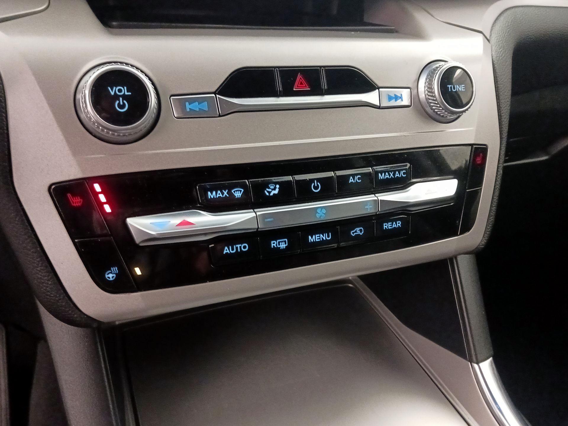 Thumbnail: 2023 Ford Explorer - 17