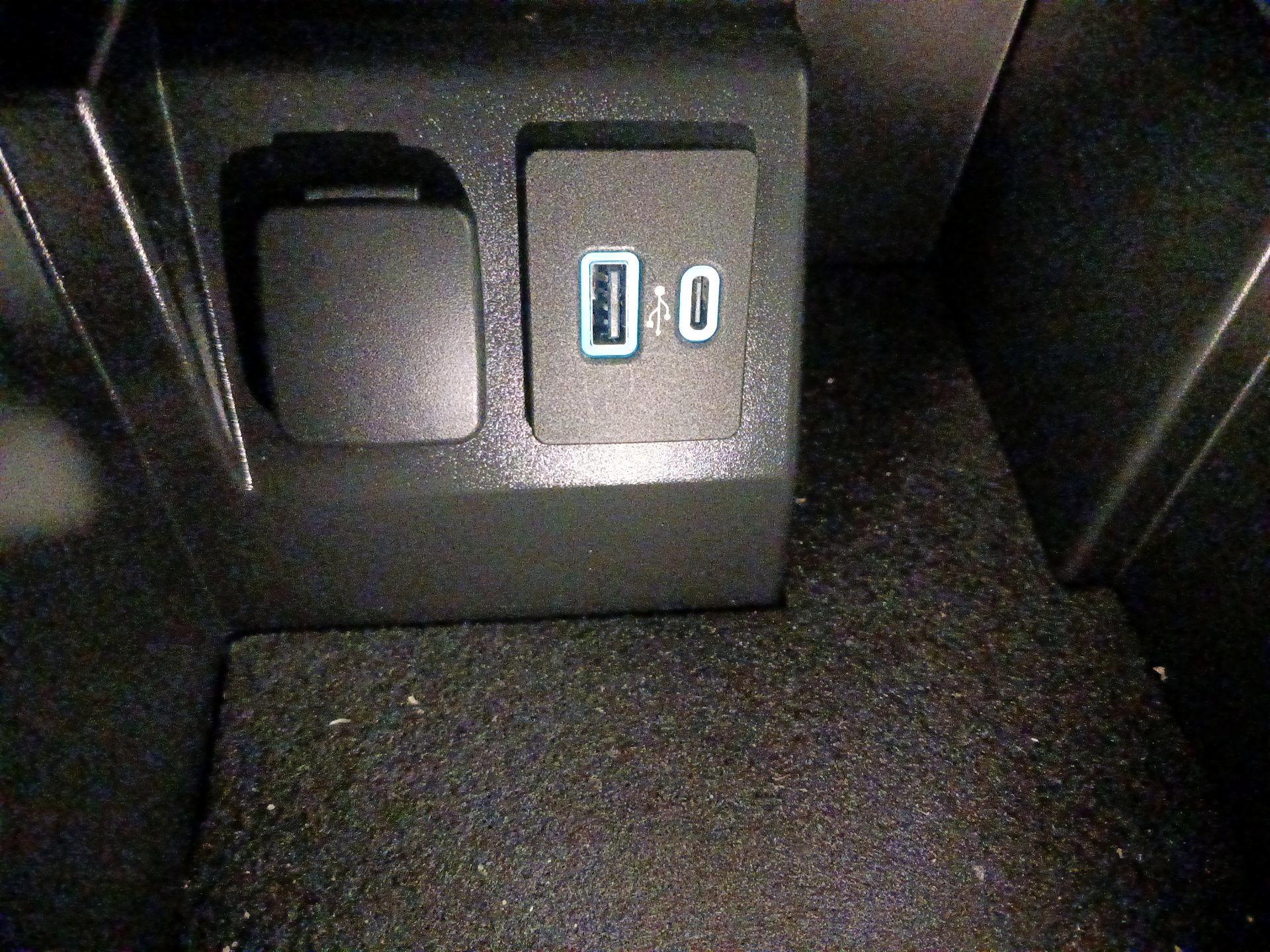 Thumbnail: 2023 Ford Explorer - 18