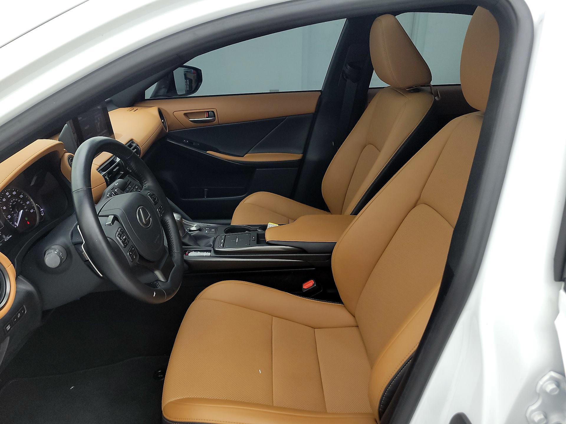 Thumbnail: 2024 Lexus IS - 11