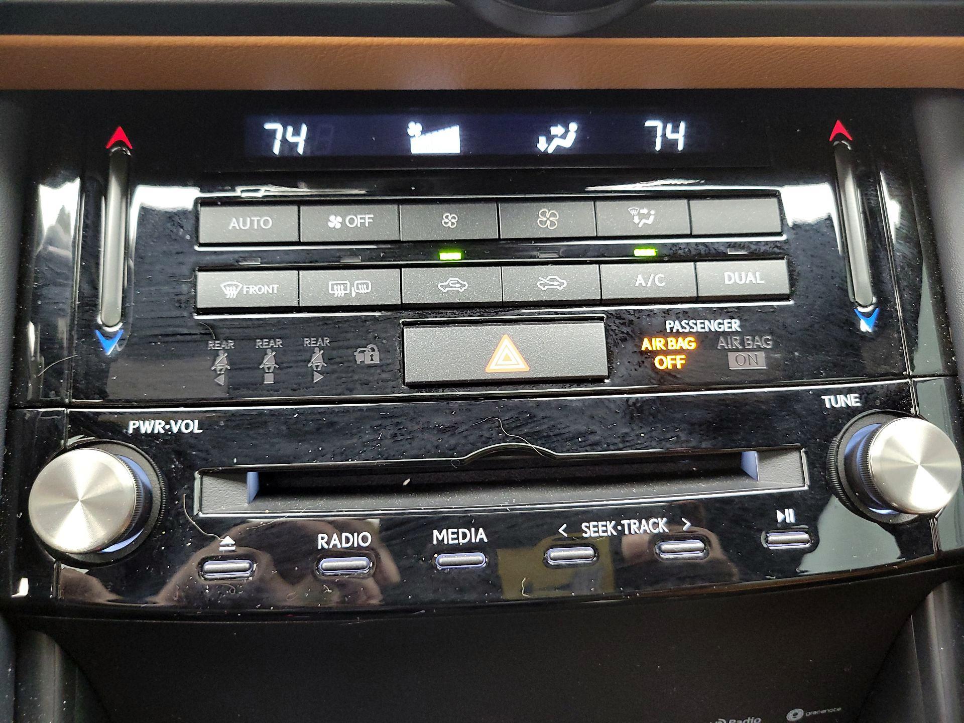 Thumbnail: 2024 Lexus IS - 16