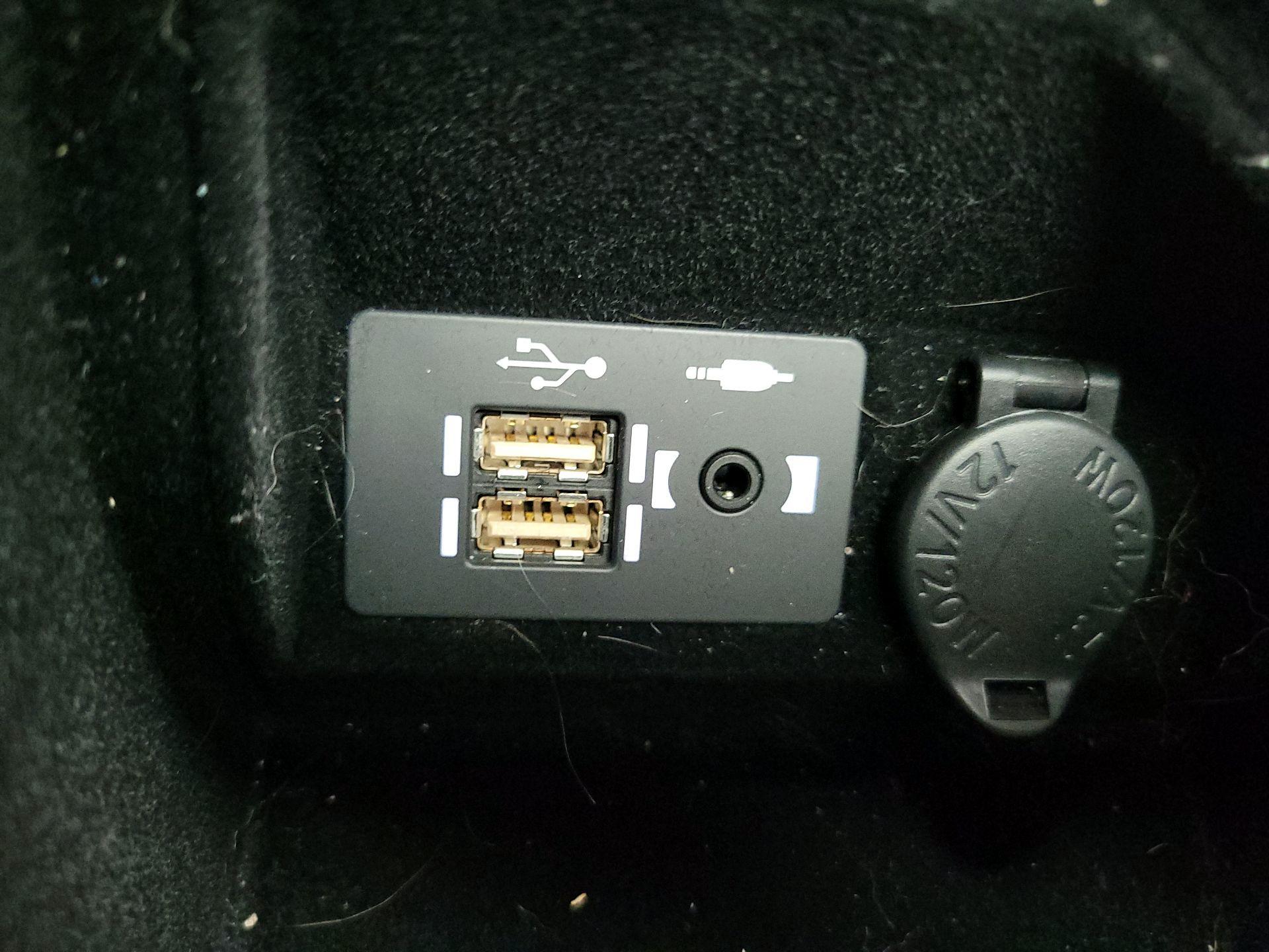 Thumbnail: 2024 Lexus IS - 18