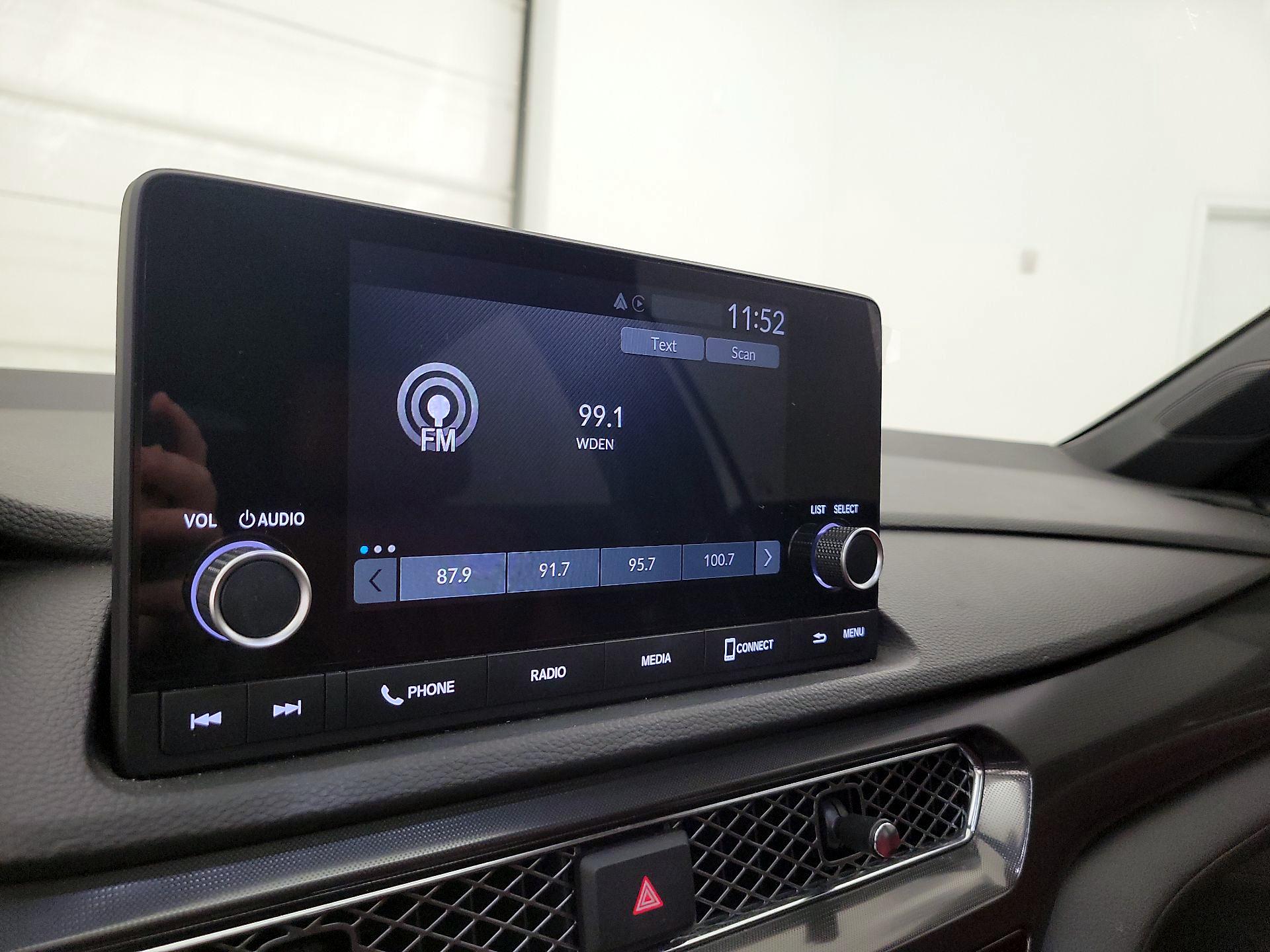 Thumbnail: 2023 Acura Integra - 15