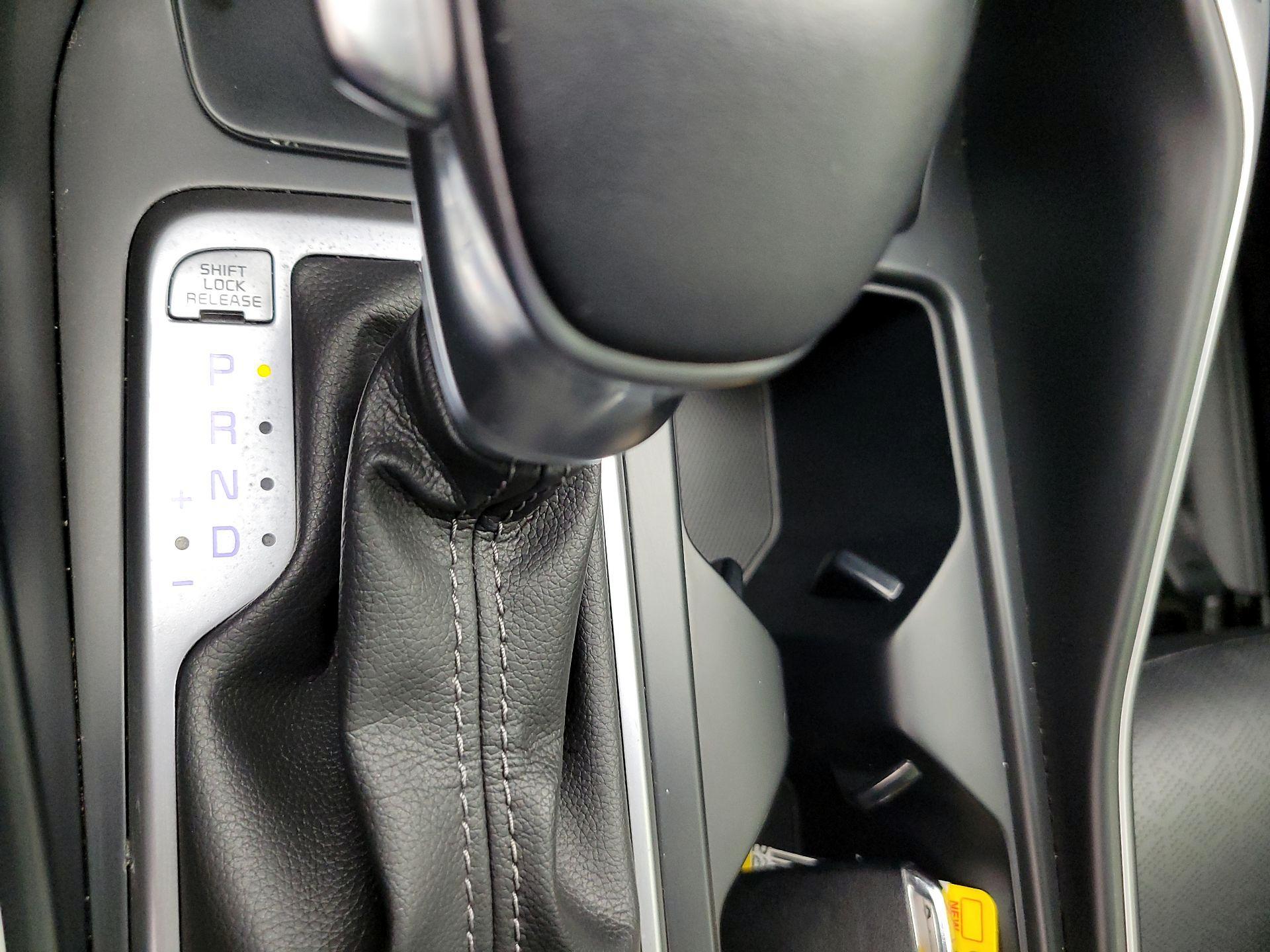 Thumbnail: 2023 Kia Sorento - 18