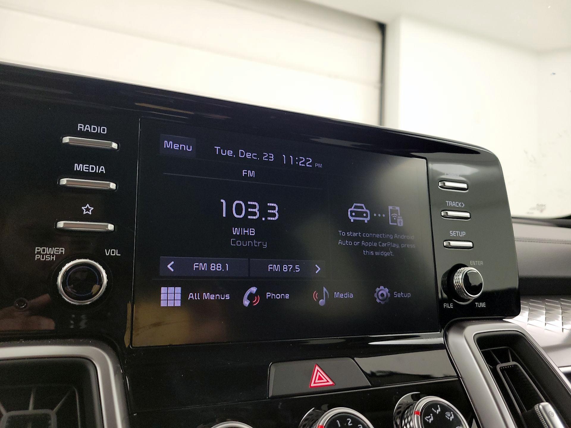 Thumbnail: 2023 Kia Sorento - 15