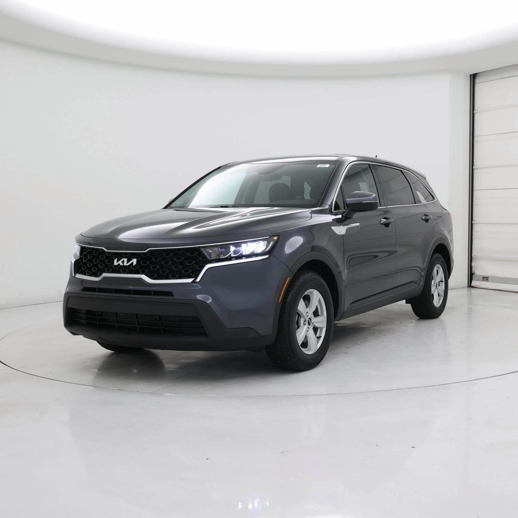 Thumbnail: 2023 Kia Sorento - 4