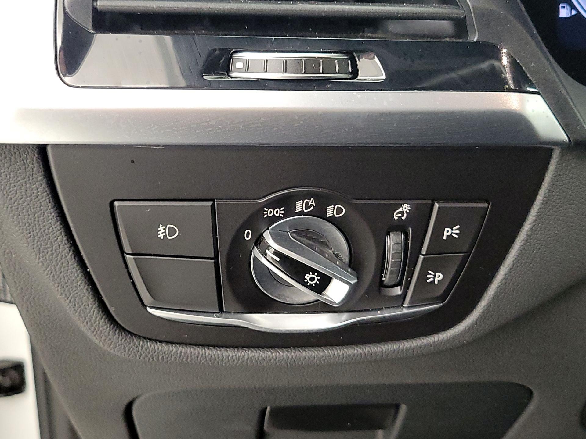 Thumbnail: 2021 BMW X3 - 13