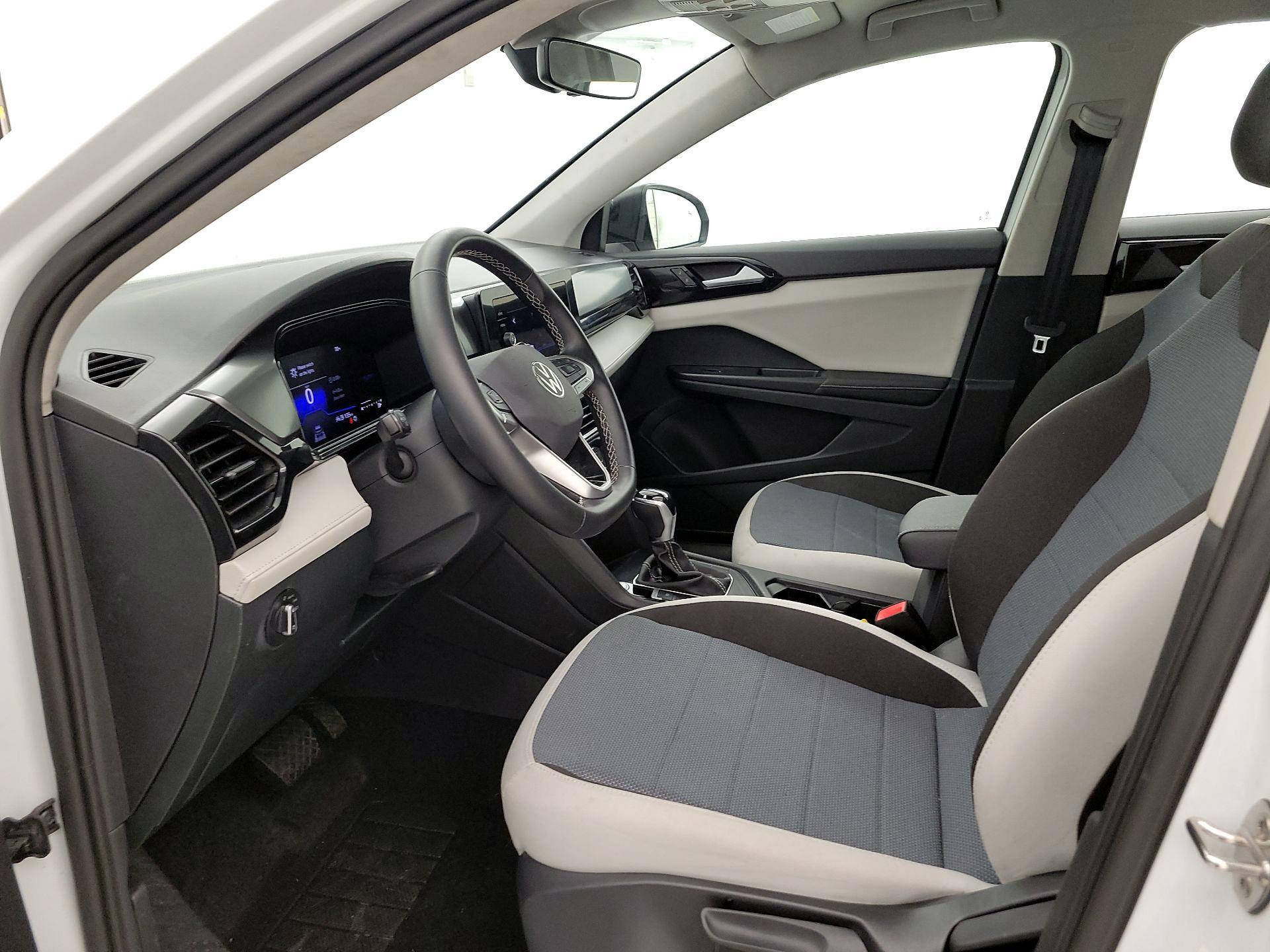 Thumbnail: 2025 Volkswagen Taos - 11