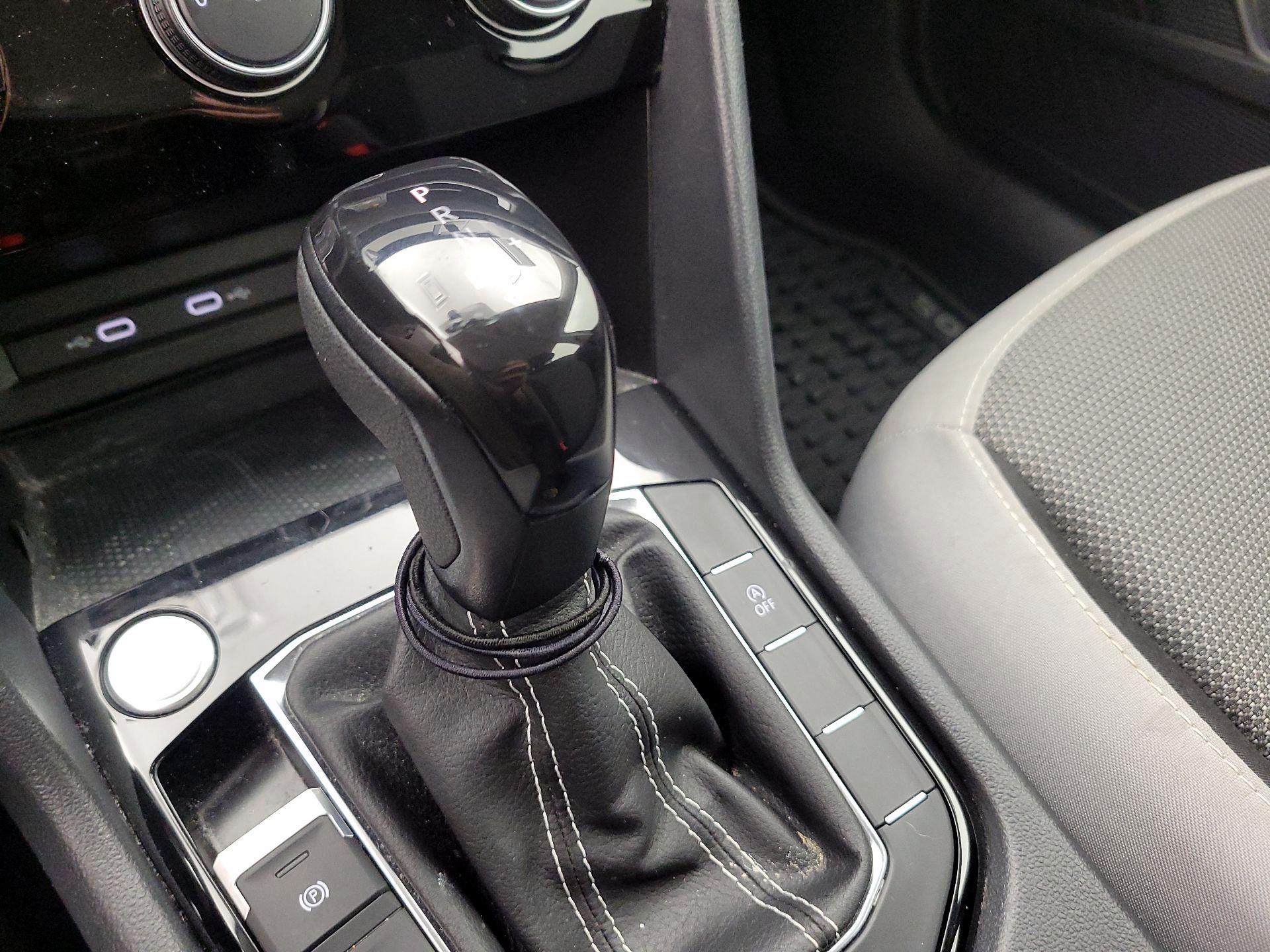 Thumbnail: 2023 Volkswagen Taos - 17