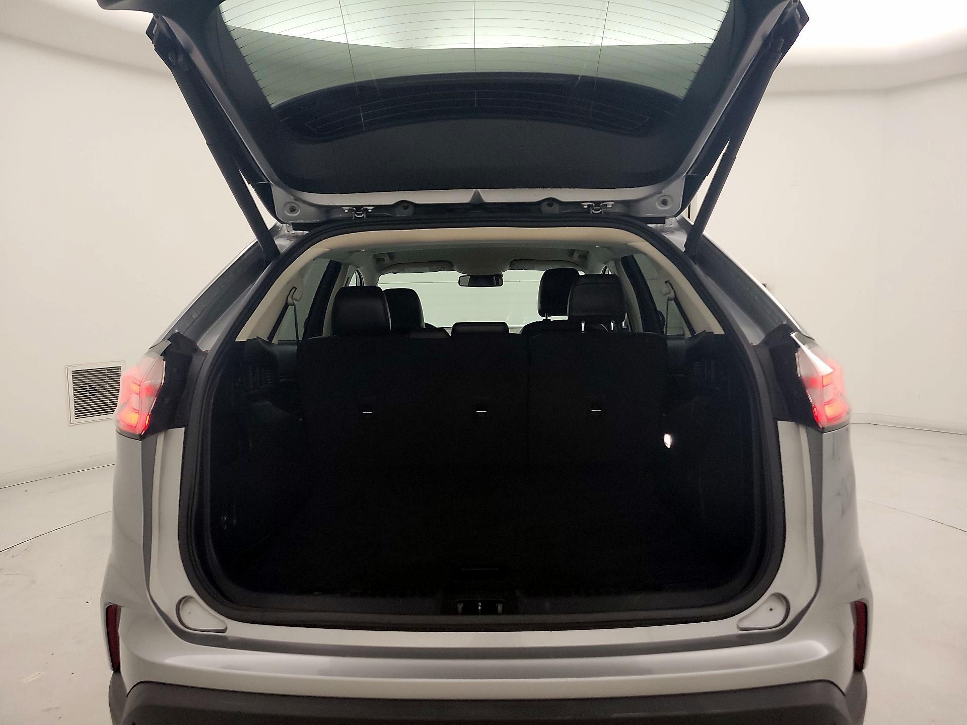 Thumbnail: 2022 Ford Edge - 20