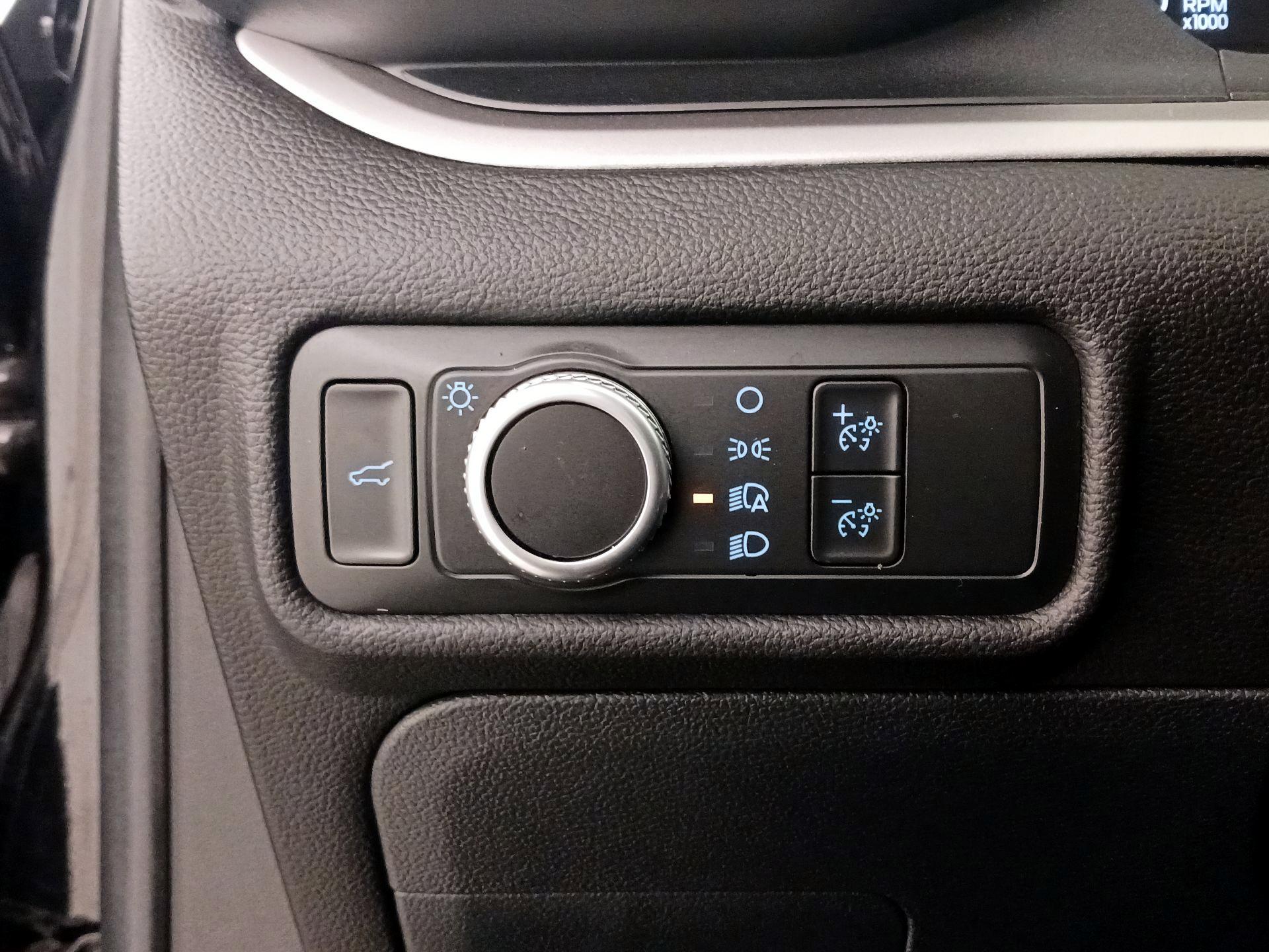 Thumbnail: 2022 Ford Explorer - 13