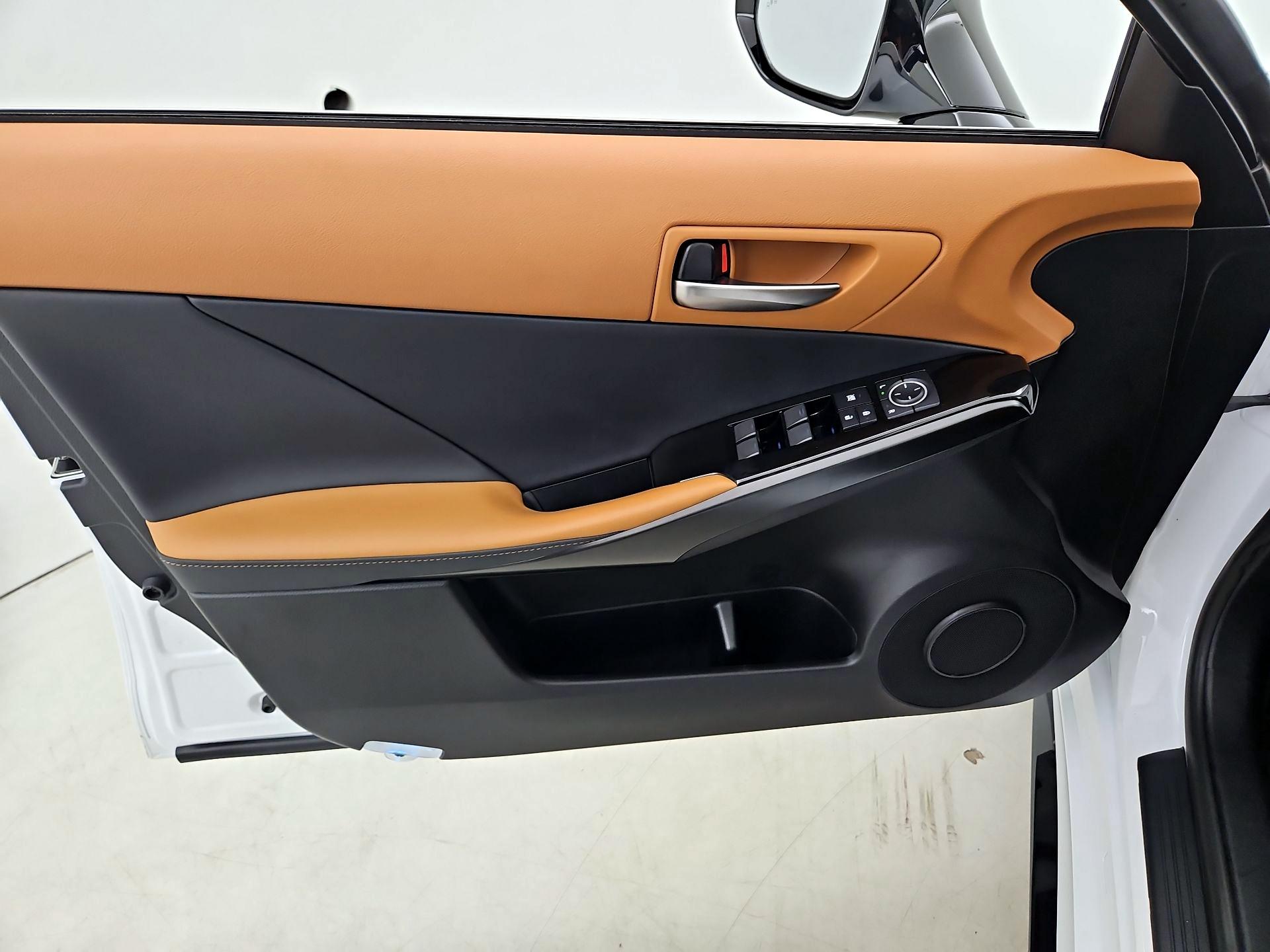 Thumbnail: 2025 Lexus IS - 12