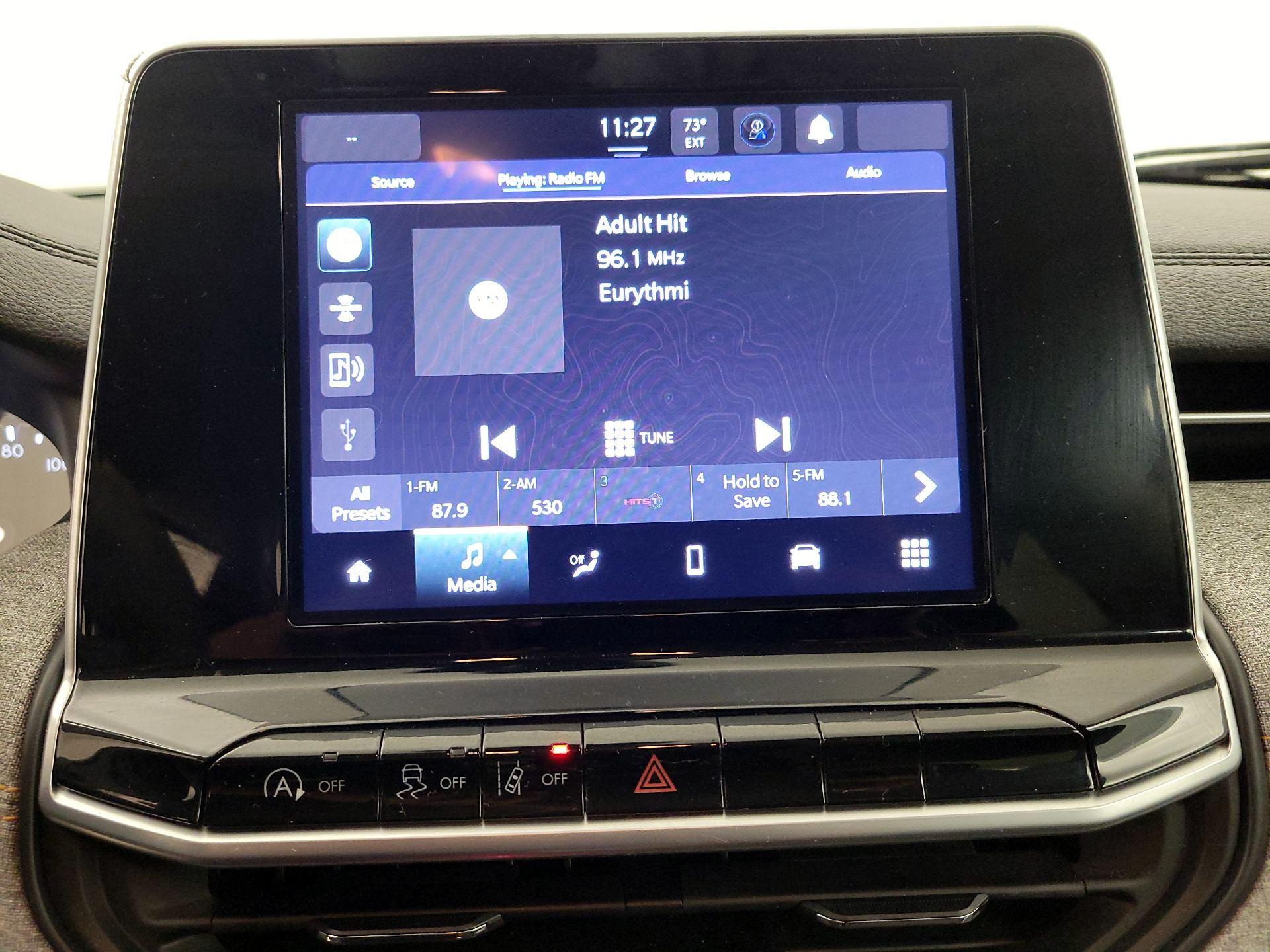 Thumbnail: 2022 Jeep Compass - 15