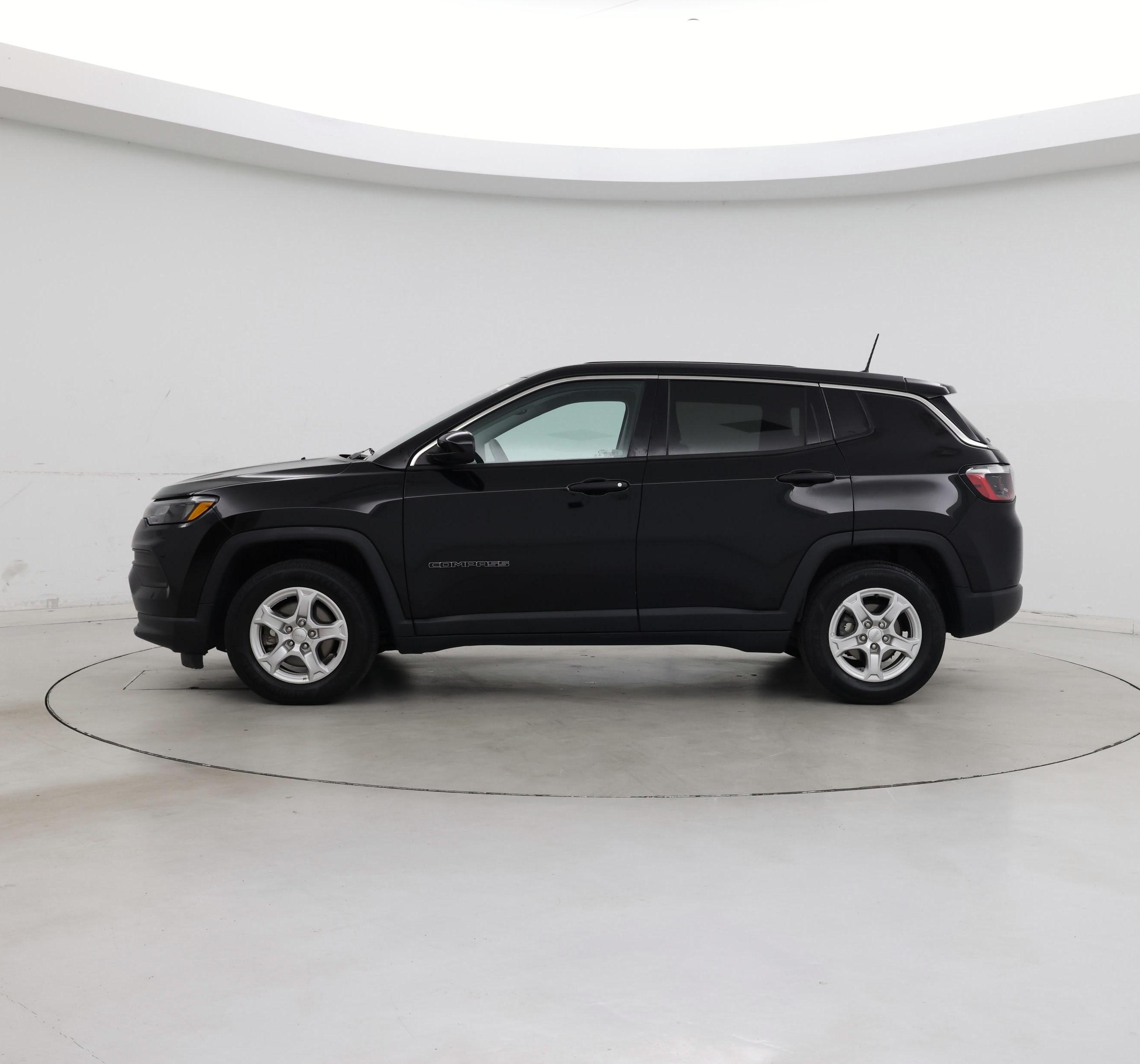 Thumbnail: 2022 Jeep Compass - 3