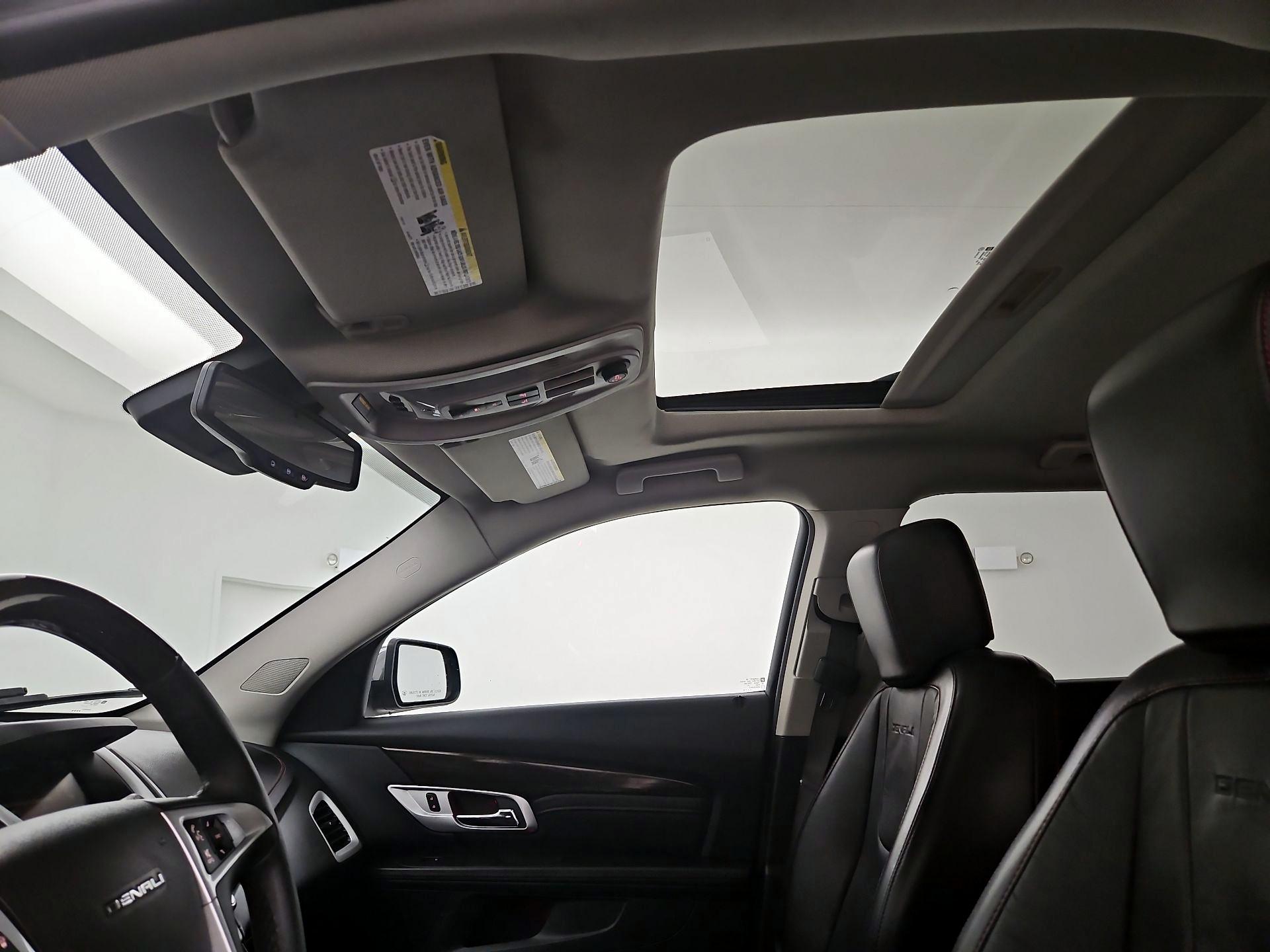 Thumbnail: 2015 GMC Terrain - 18