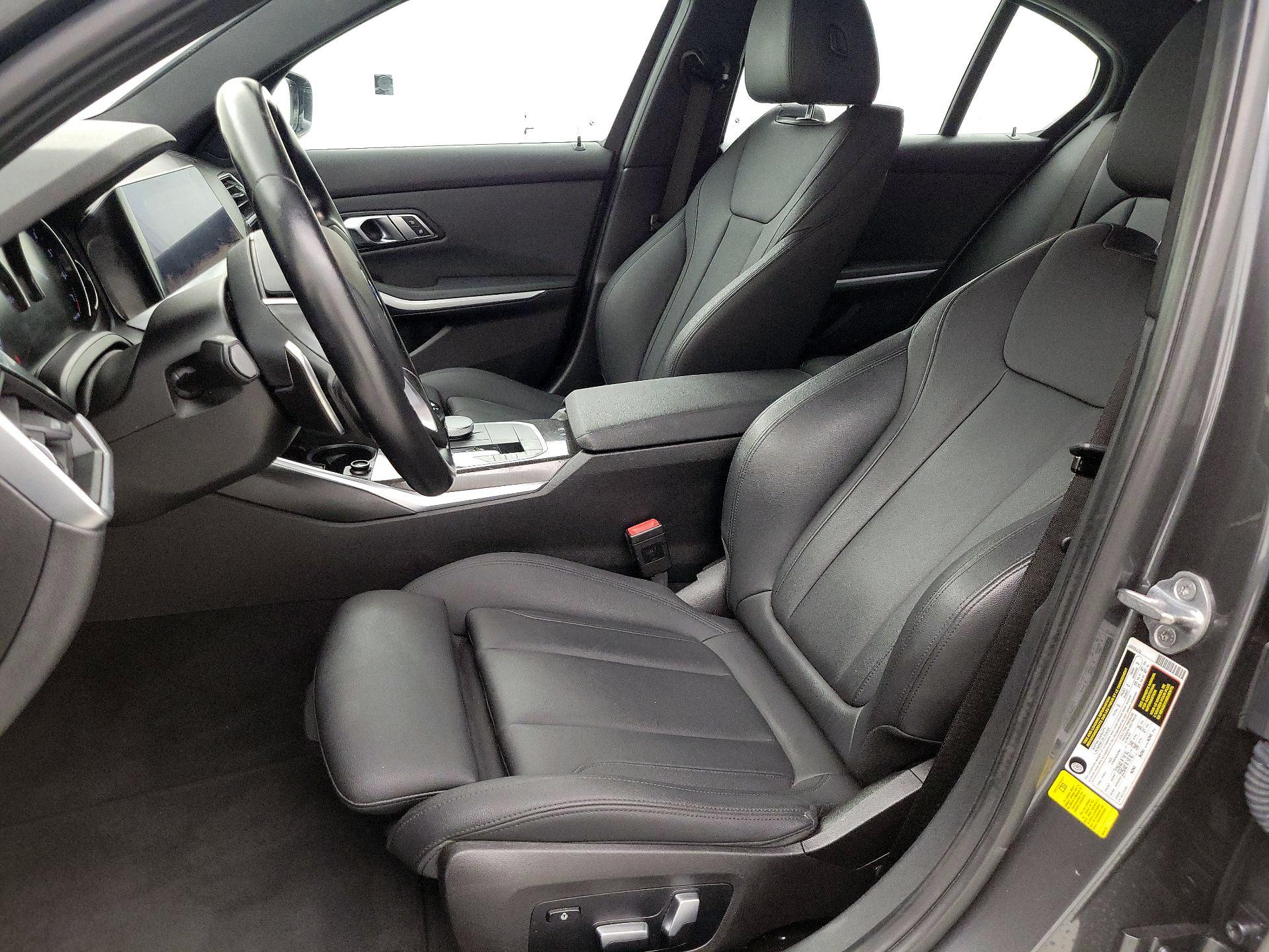 Thumbnail: 2019 BMW 3 Series - 11