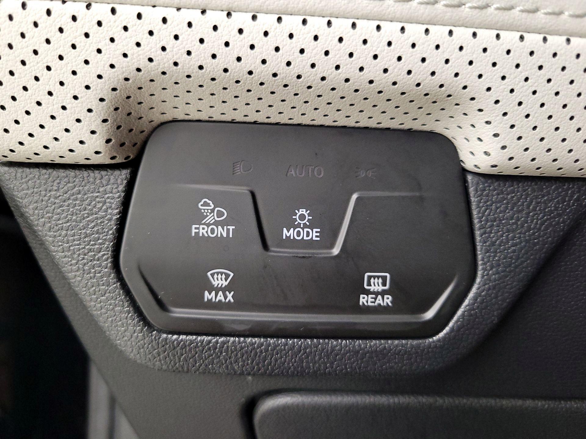 Thumbnail: 2024 Volkswagen Atlas - 13