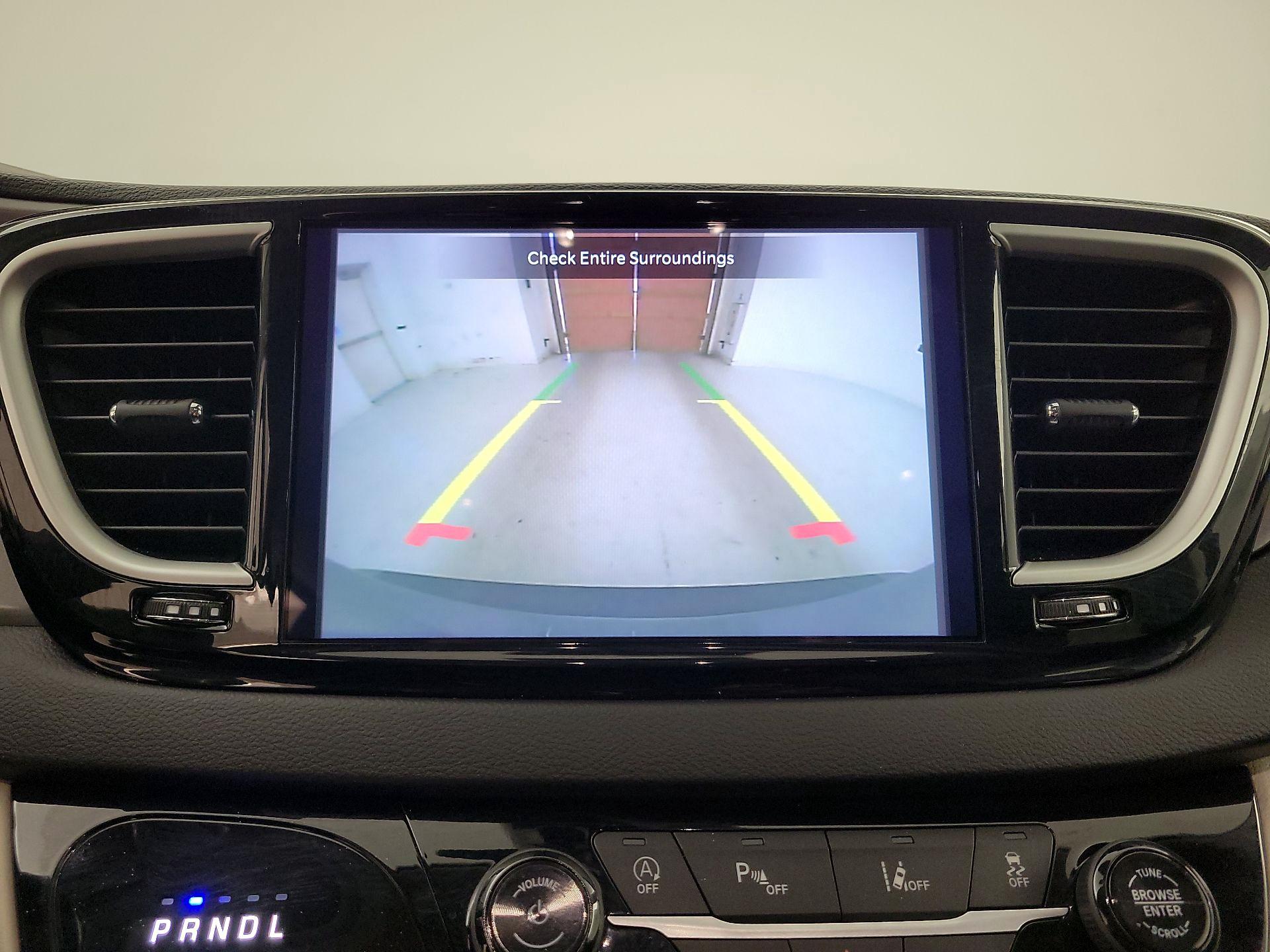 Thumbnail: 2023 Chrysler Pacifica - 14