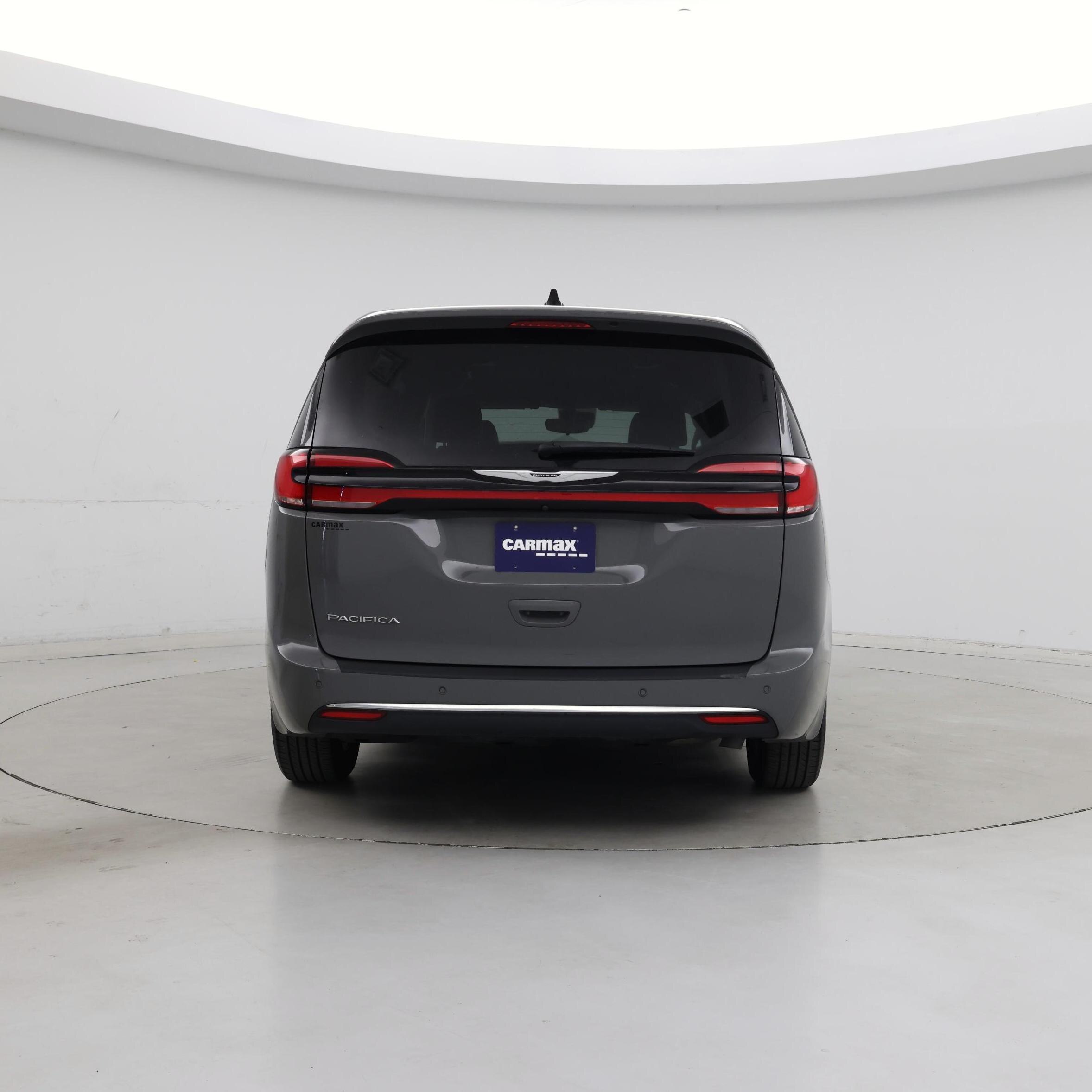 Thumbnail: 2023 Chrysler Pacifica - 6